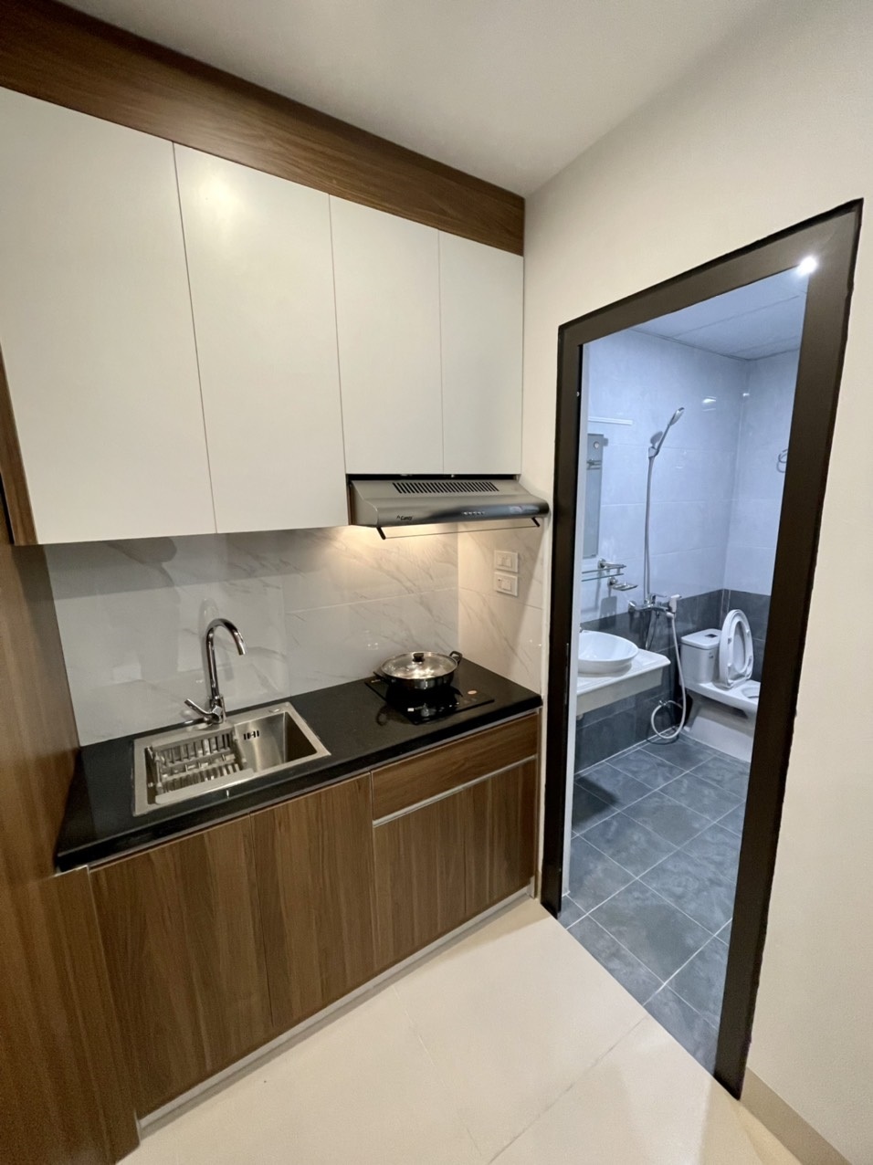 Phòng trọ Studio 40m2 tại Airstay Vũ Ngọc Phan - Đống Đa - Phòng bếp