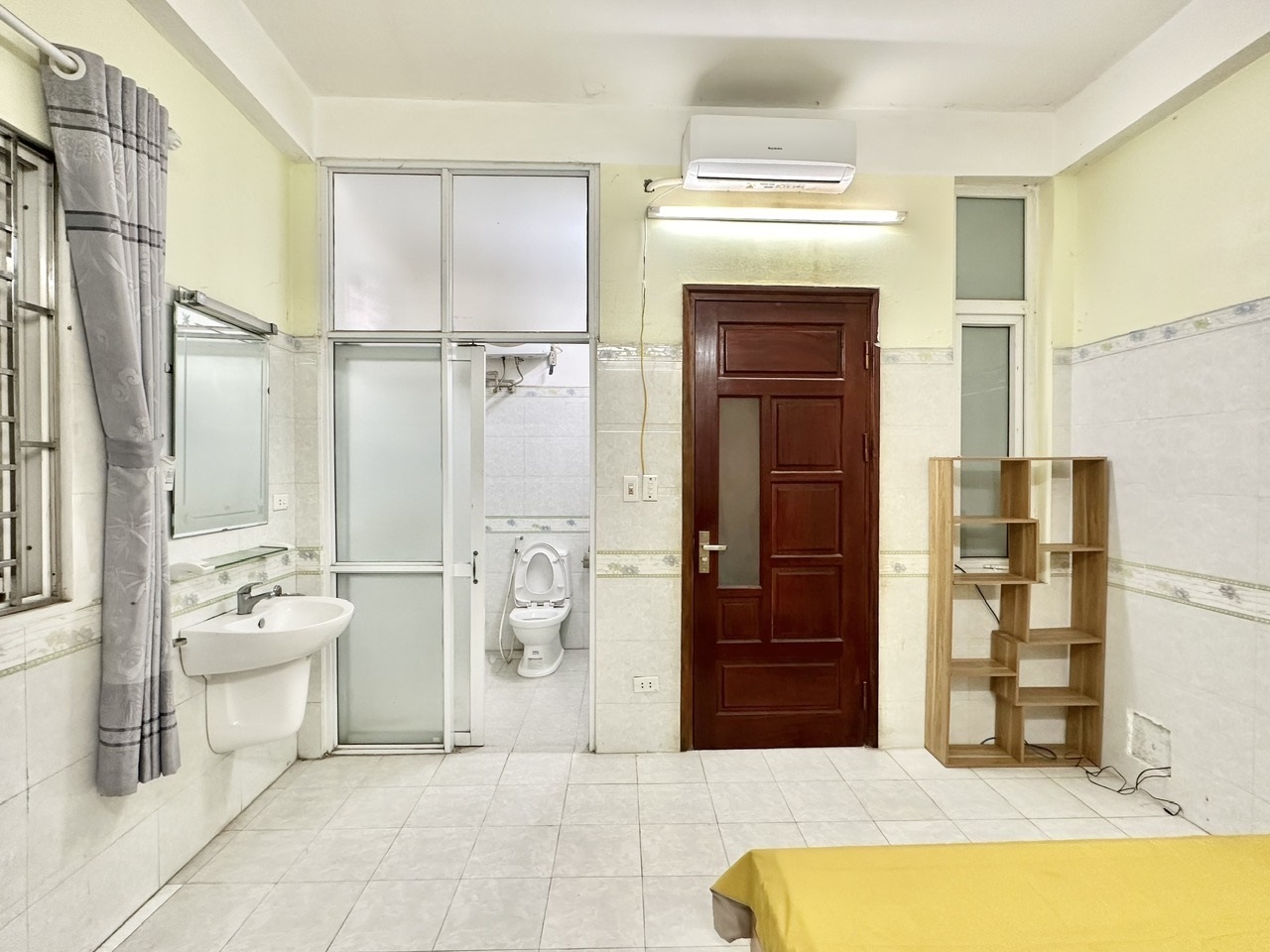 Phòng trọ Studio 25m2 tại Timehouse Mễ Trì Hạ - Nam Từ Liêm - Phòng khách