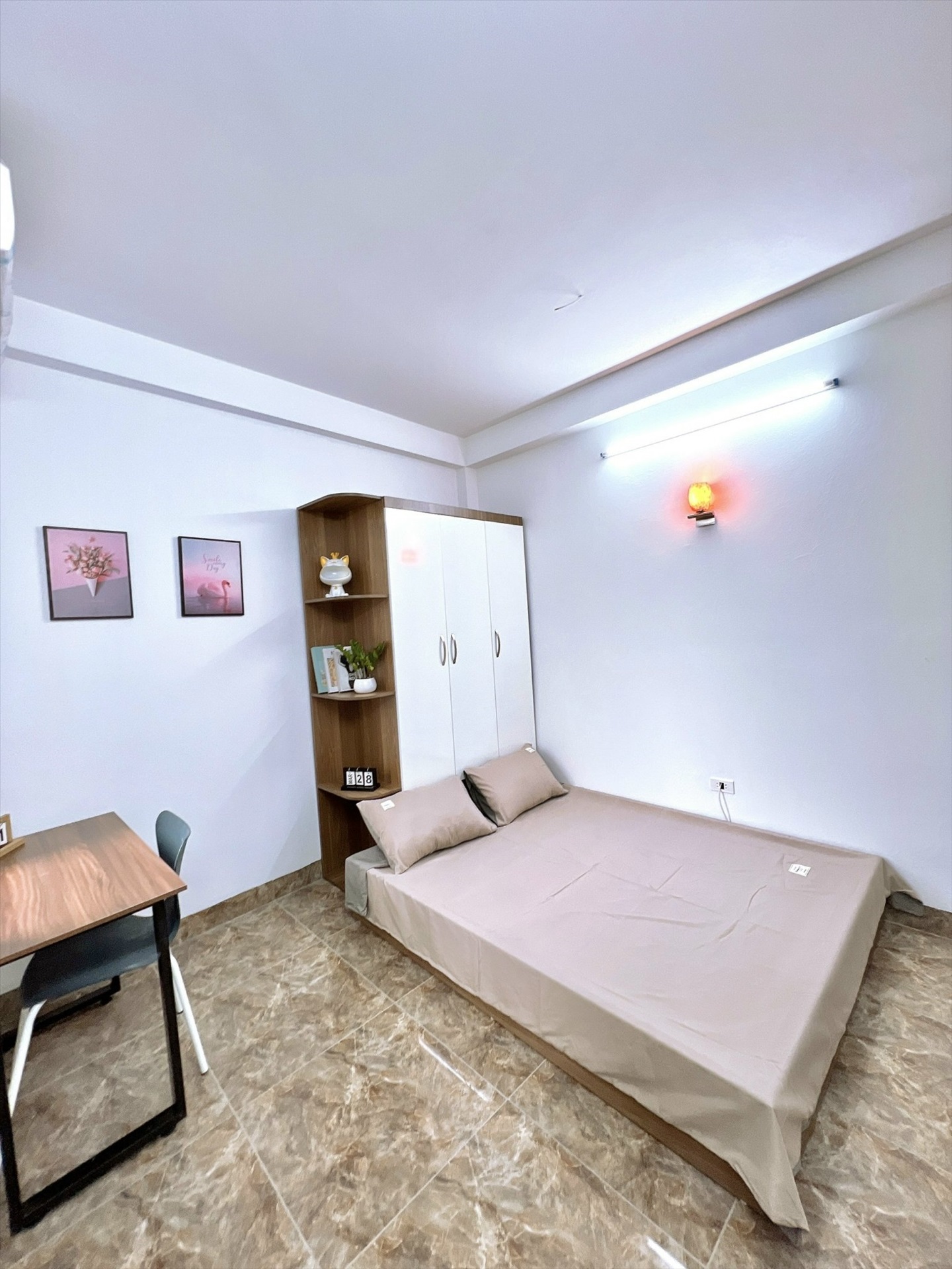 Phòng trọ Studio 22m2 tại QHOME Trung Kính - Cầu Giấy - Phòng ngủ