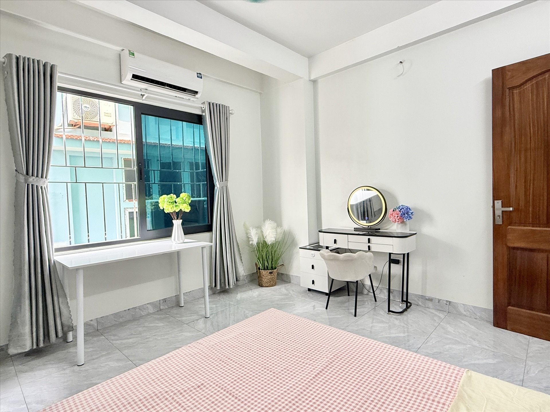 Phòng trọ Studio 25m2 tại Time House 2 Cầu Diễn - Bắc Từ Liêm - Phòng khách
