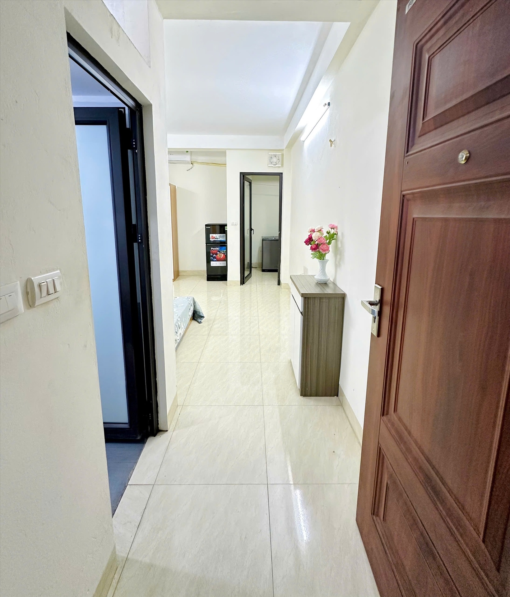 Phòng trọ Studio 28m2 tại TT House 1 Dịch Vọng Hậu - Cầu Giấy - Phòng khách