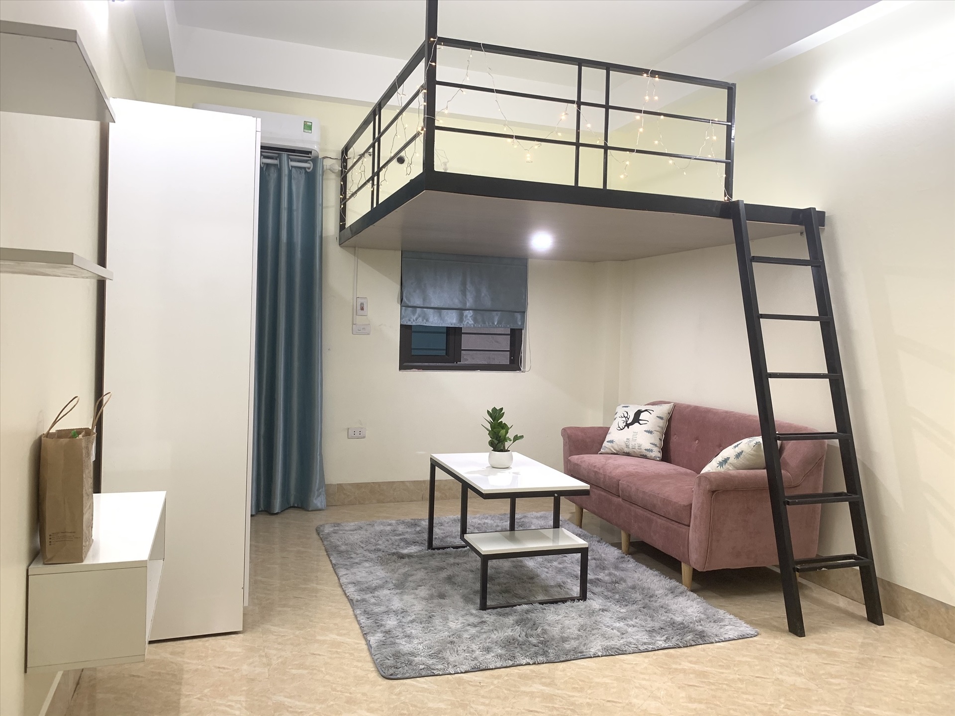 Phòng trọ Studio 25m2 tại TH Apartment Đình Thôn - Nam Từ Liêm - Phòng khách
