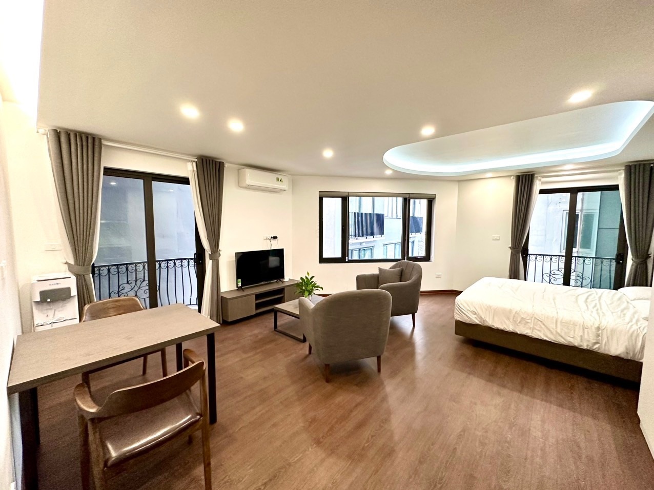 Phòng trọ Studio 50m2 tại Blue Homes Nguyễn Đình Thi - Tây Hồ - Phòng khách