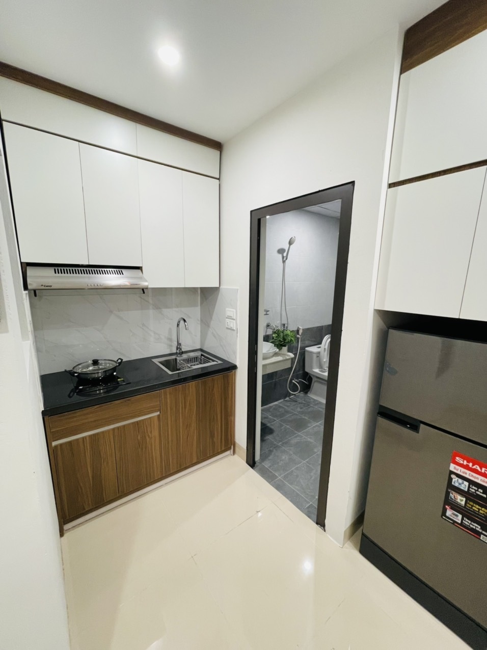 Phòng trọ Studio 25m2 tại Airstay Vũ Ngọc Phan - Đống Đa - Phòng bếp