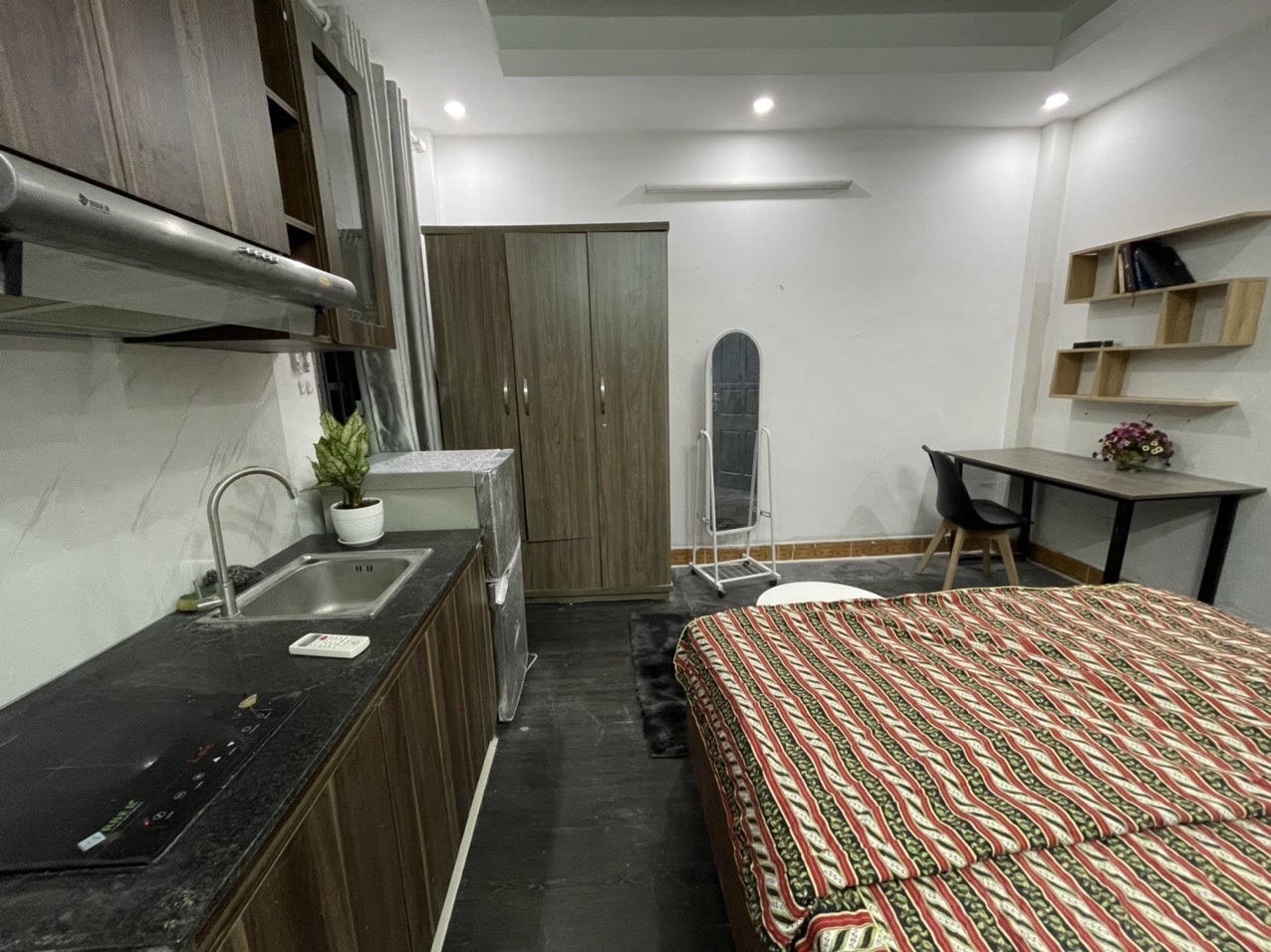 Phòng trọ Studio 30m2 tại Sunny Apartment Quan Nhân - Thanh Xuân - Phòng bếp