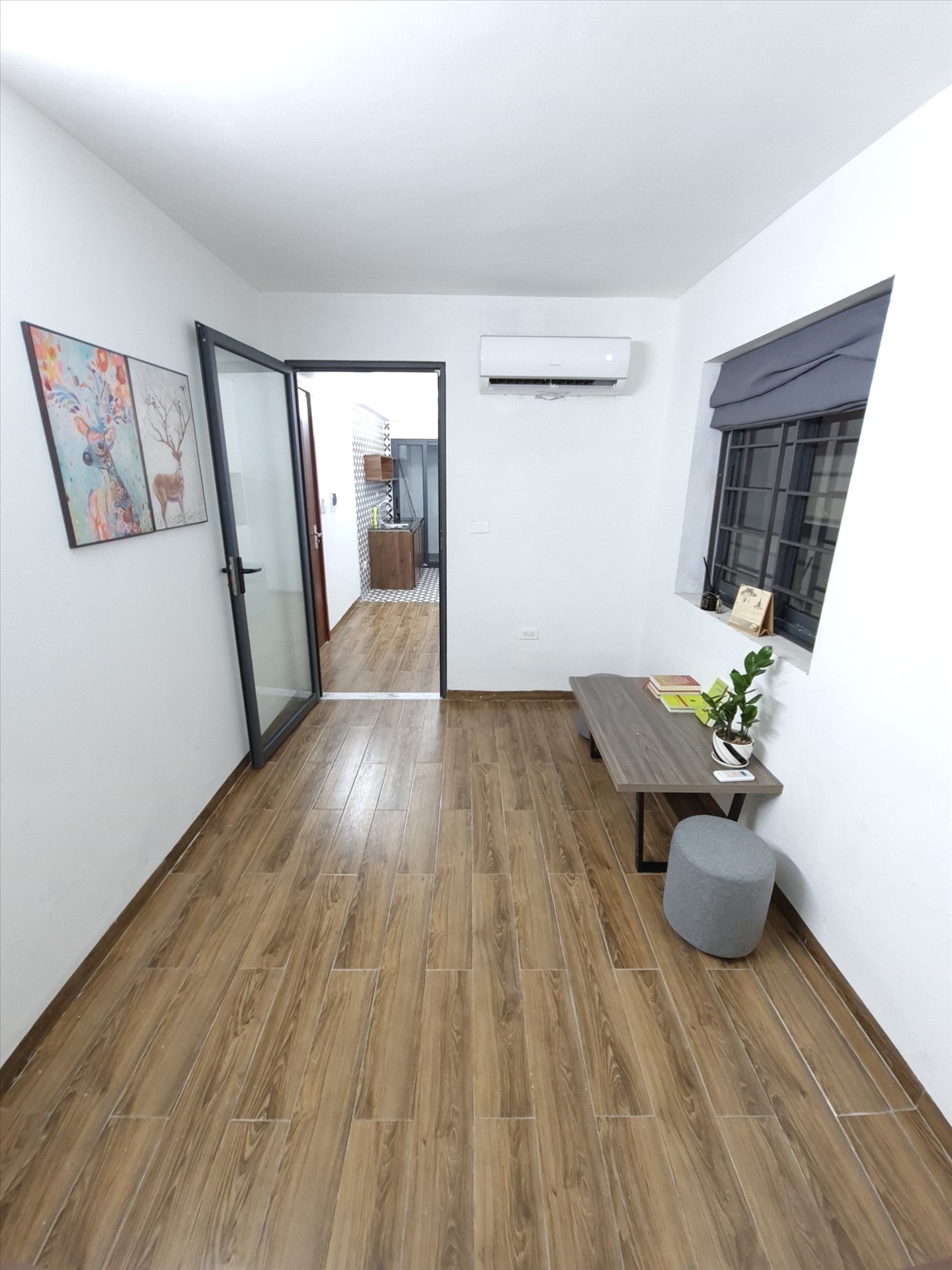 Phòng trọ 1 Phòng ngủ 42m2 tại Salahomes Vũ Tông Phan - Thanh Xuân - Góc làm việc