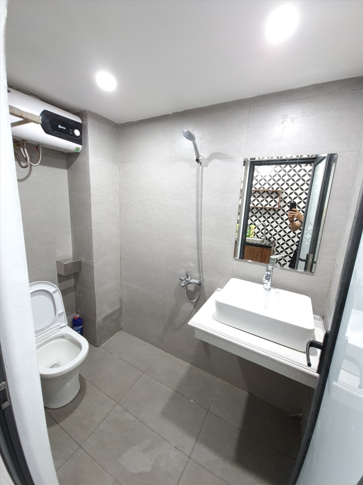 Phòng trọ 1 Phòng ngủ 42m2 tại Salahomes Vũ Tông Phan - Thanh Xuân - Phòng tắm