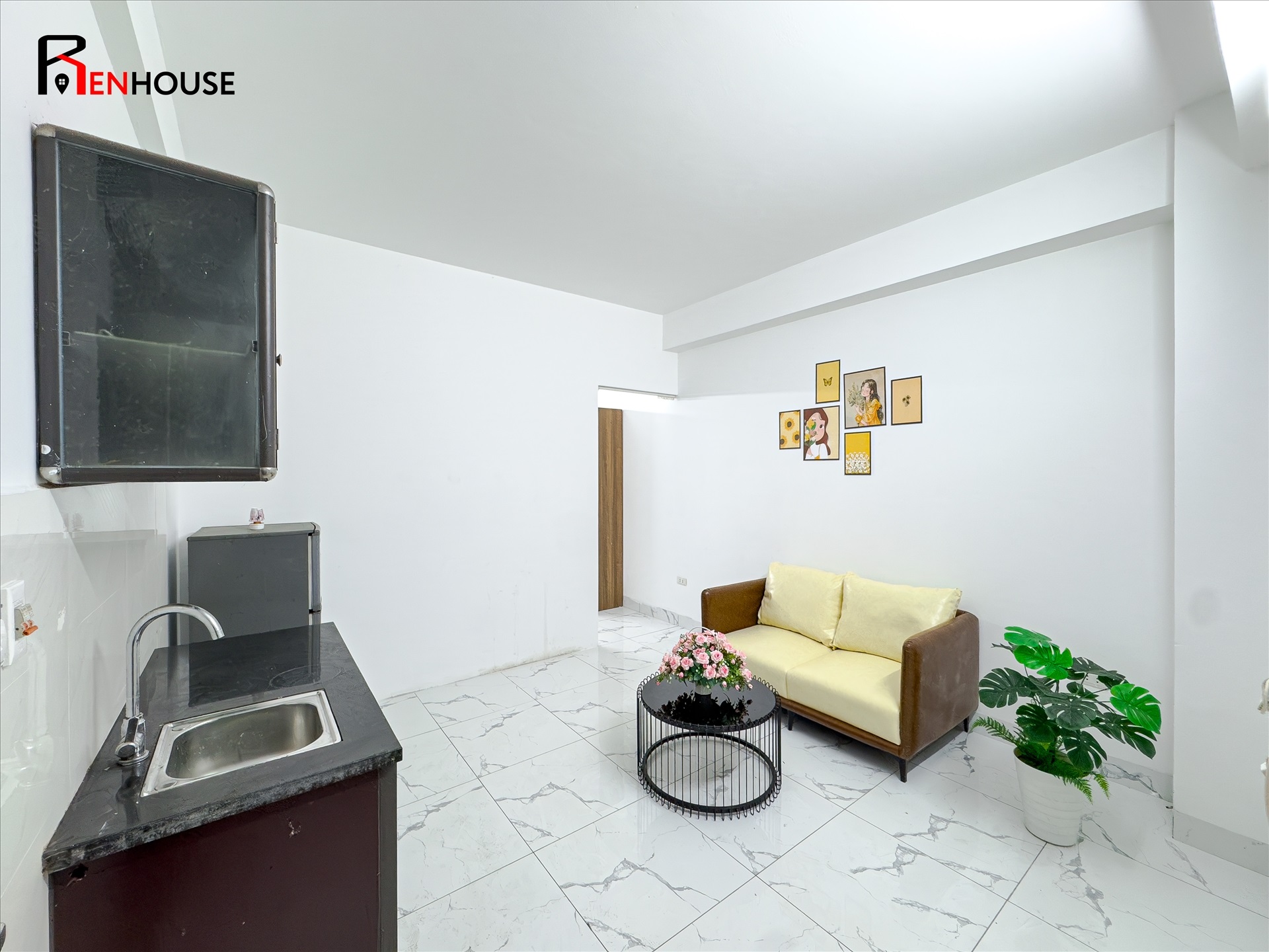 Phòng trọ 1 Phòng ngủ 35m2 tại RenHouse 2 Đại Lộ Thăng Long - Nam Từ Liêm - Phòng khách