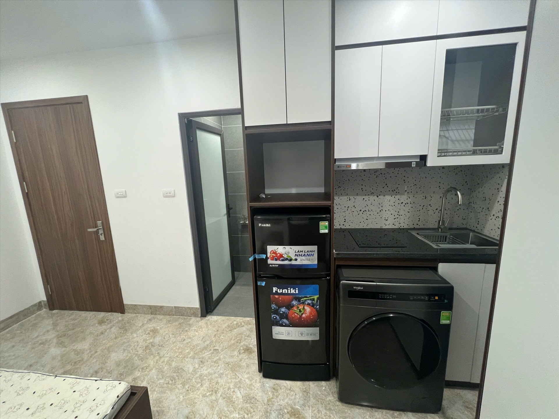 Phòng trọ NV Home Hào Nam - Đống Đa - Phòng (*)