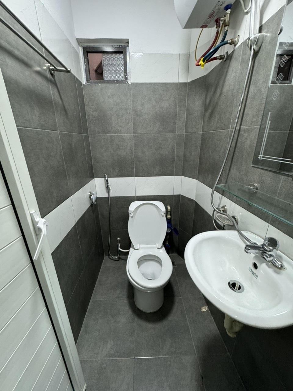 Phòng trọ Studio 20m2 tại NV Home Hoàng An - Đống Đa - Phòng tắm