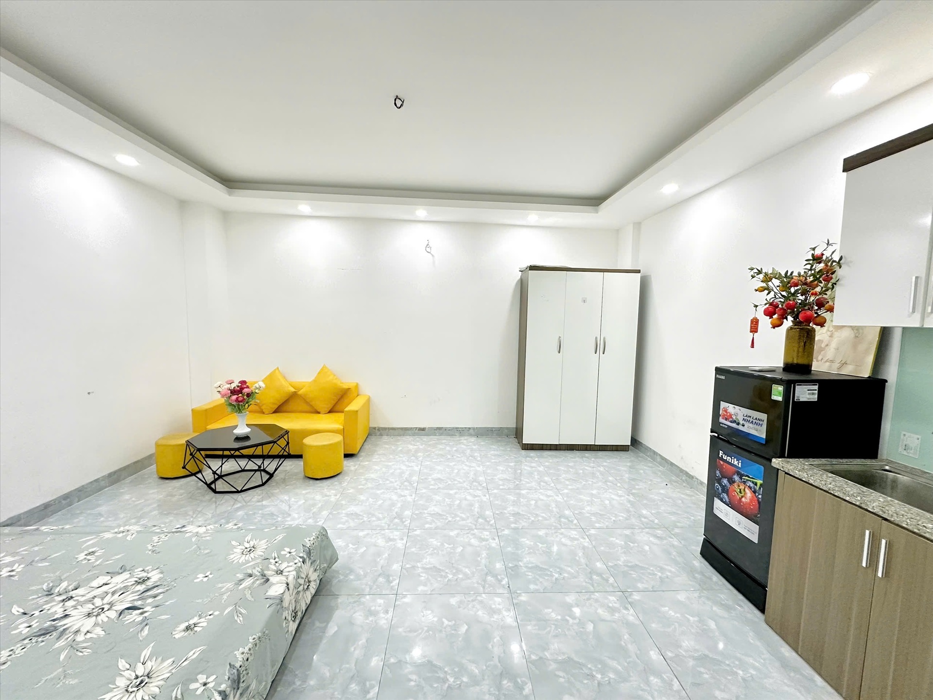Phòng trọ 1 Phòng ngủ 30m2 tại TT House 3 Đường Láng - Đống Đa - Phòng khách