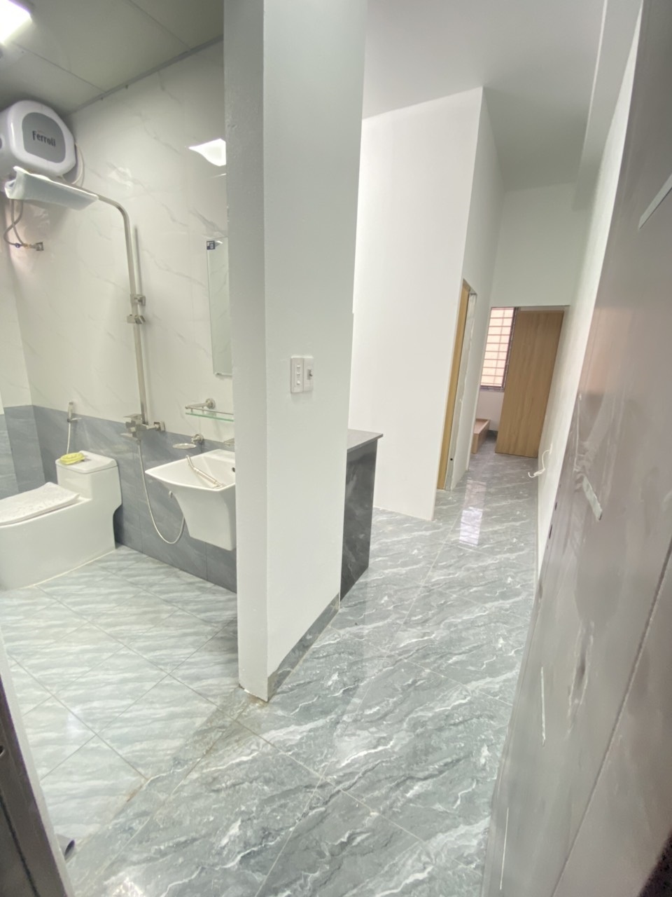 Phòng trọ 2 Phòng ngủ 35m2 tại DH Home Phú Đô - Nam Từ Liêm - Phòng tắm