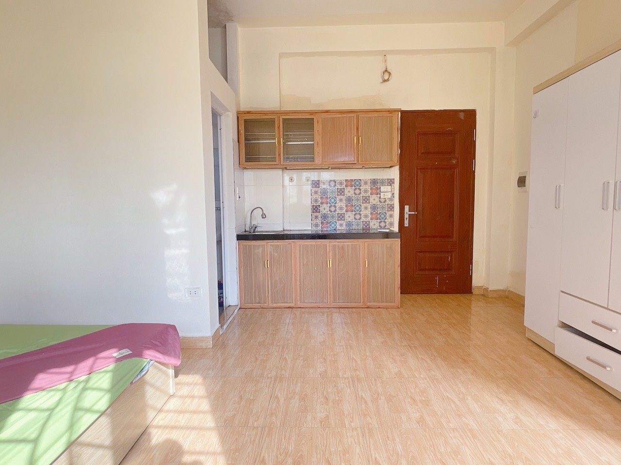 Phòng trọ Studio 25m2 tại HappyHomes Lạc Long Quân - Cầu Giấy - Phòng bếp