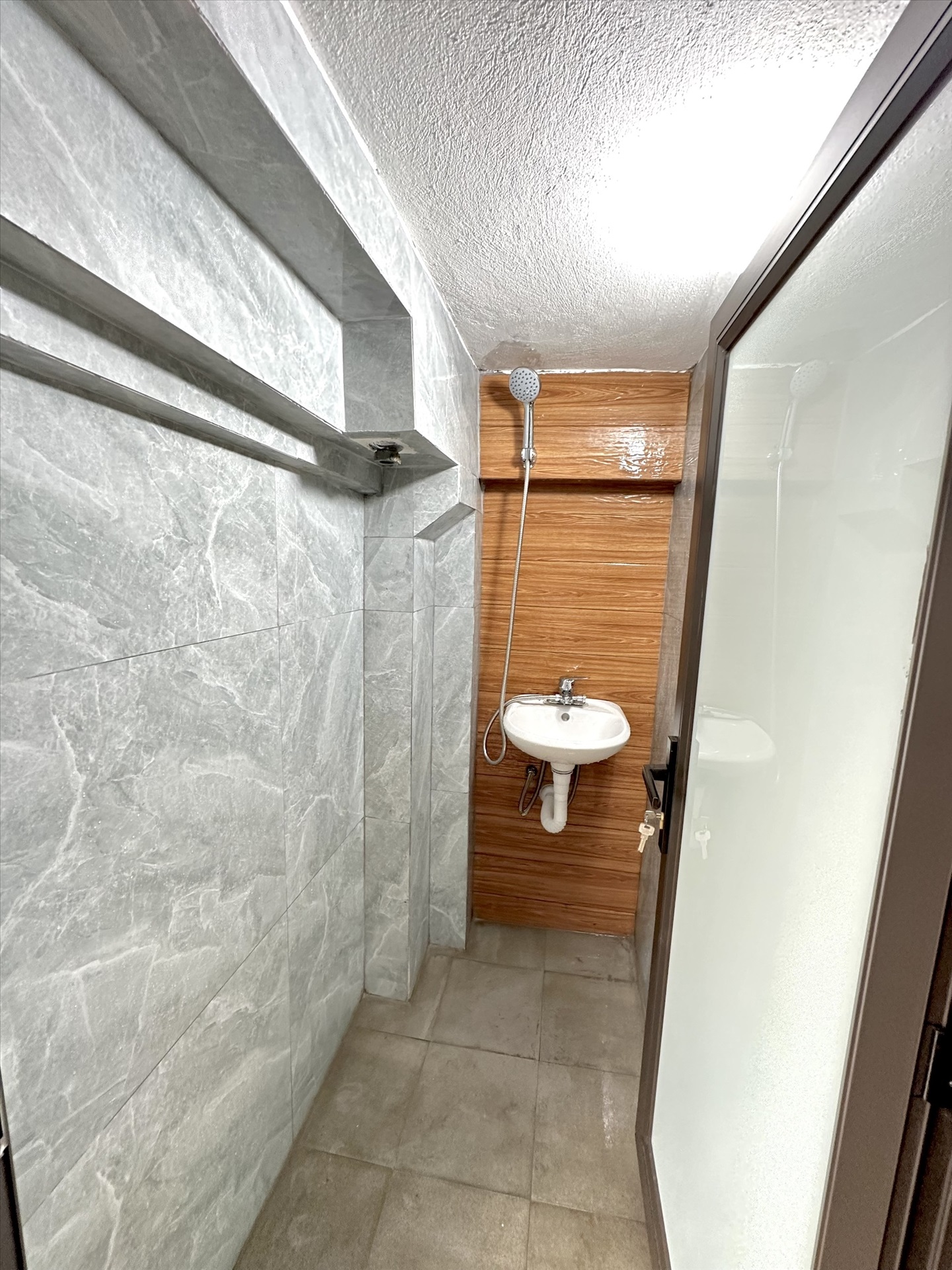 Phòng trọ Duplex 50m2 tại TT House Xuân Thủy - Cầu Giấy - Phòng tắm