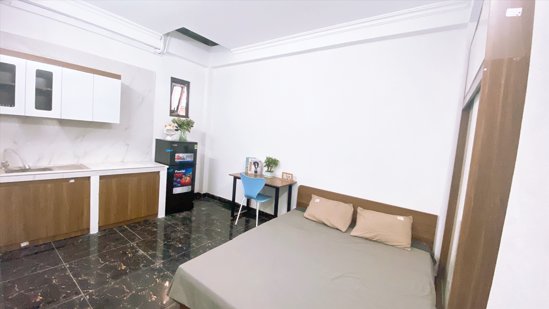 Phòng trọ Studio 22m2 tại QHOME Trung Kính - Cầu Giấy - Phòng ngủ