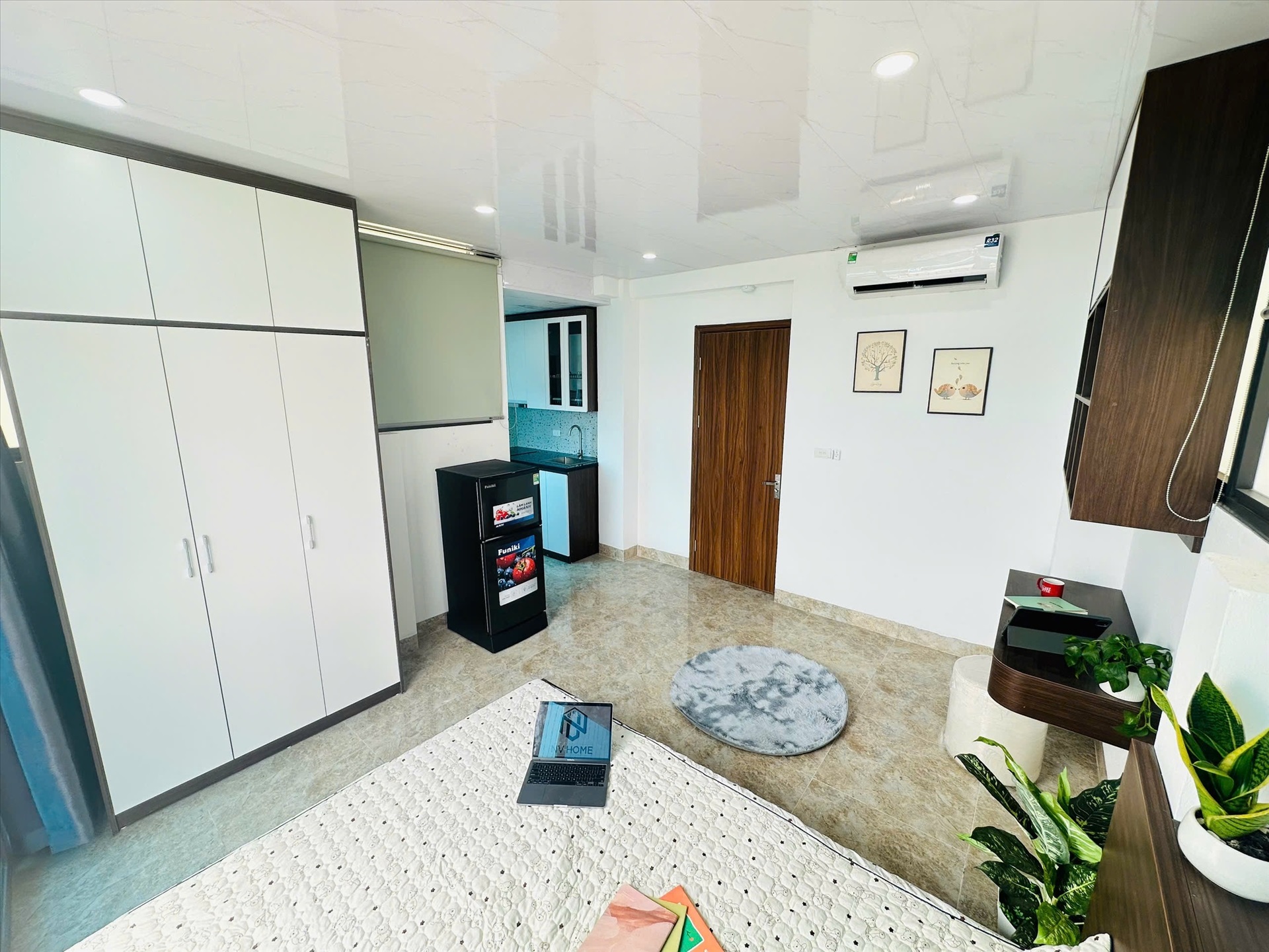 Phòng trọ Studio 35m2 tại NV Home Hào Nam - Đống Đa - Phòng khách