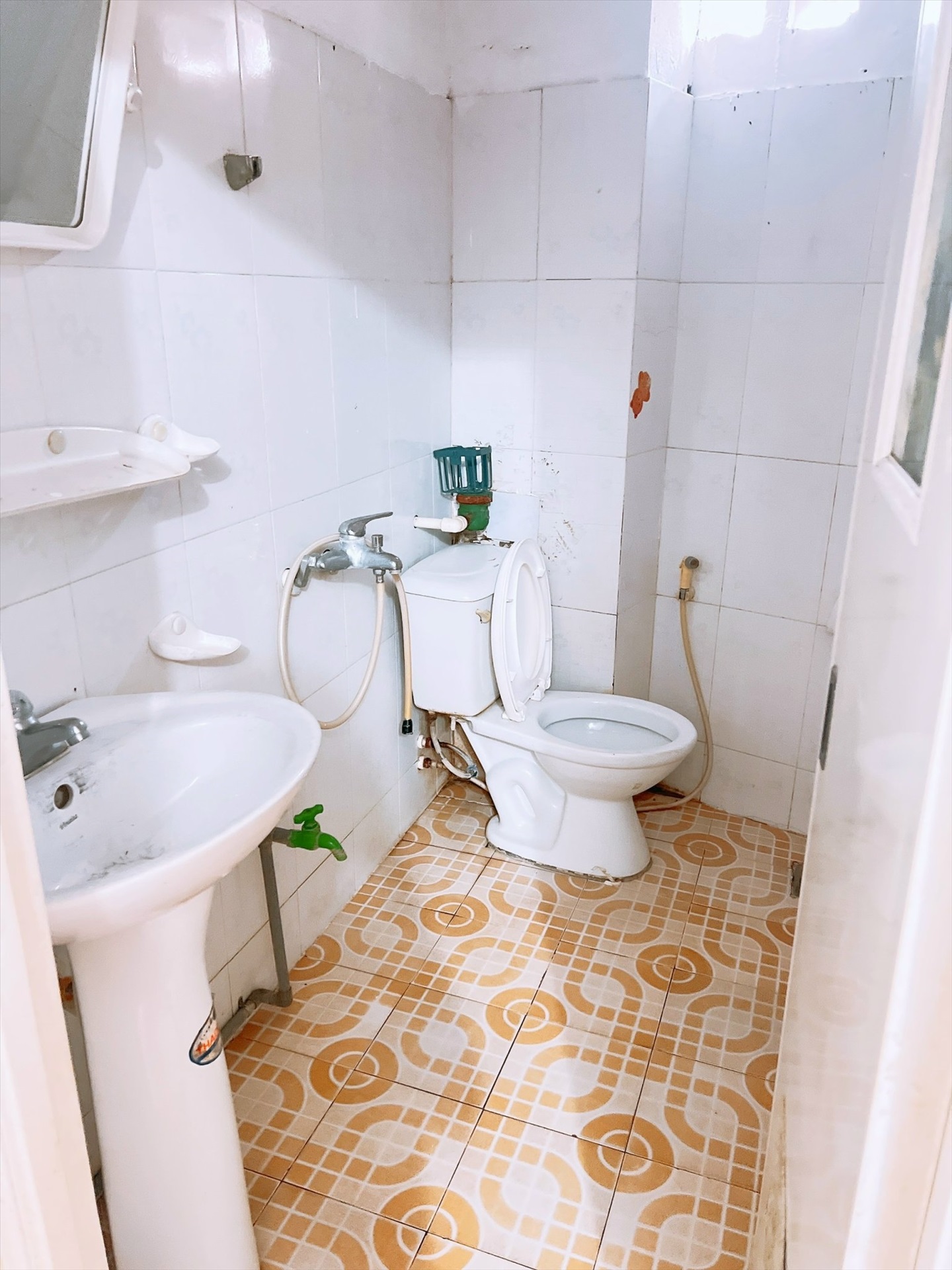Phòng trọ Studio 25m2 tại HappyHomes Nguyễn Khánh Toàn - Cầu Giấy - Phòng tắm