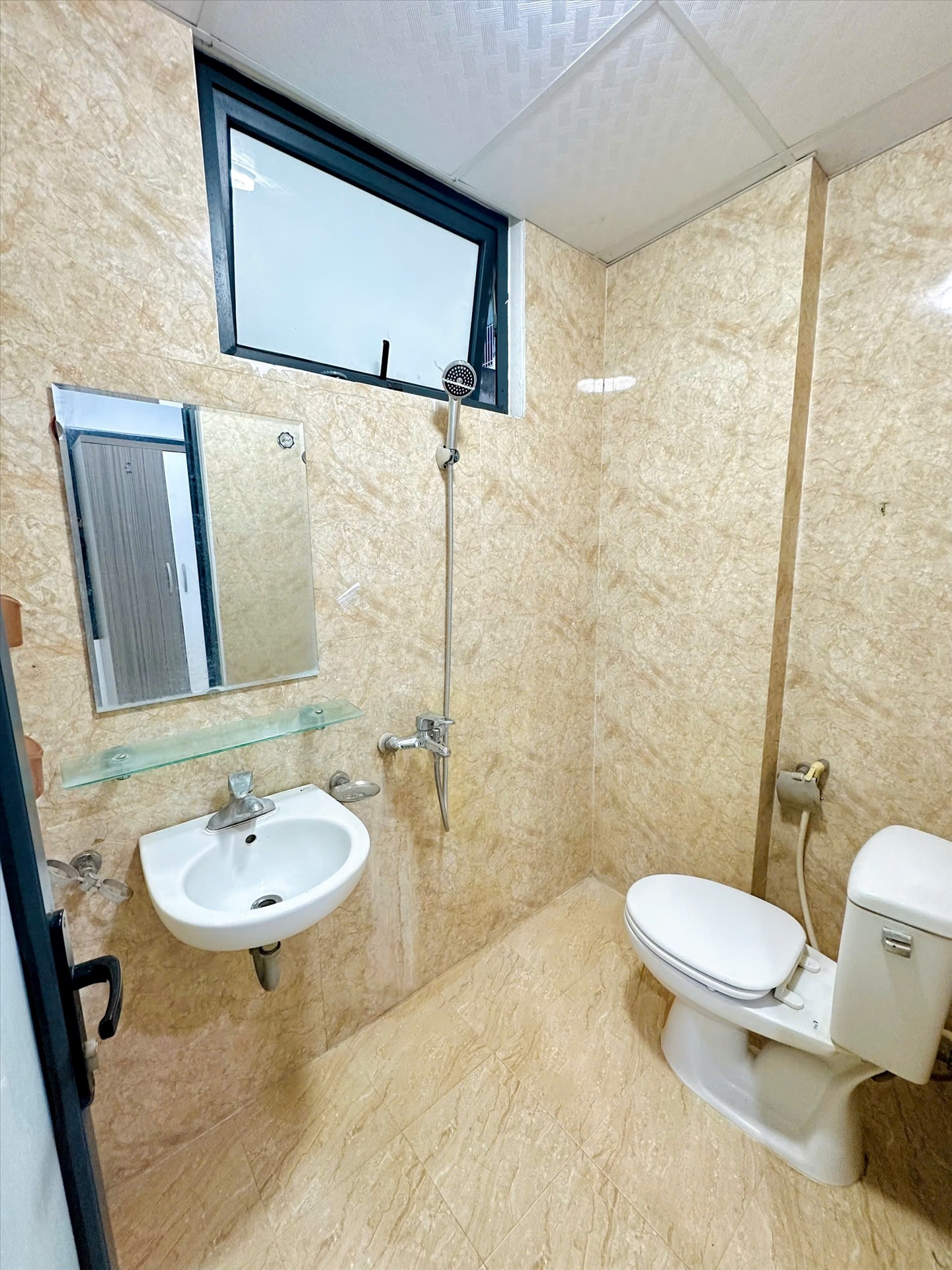 Phòng trọ 1 Phòng ngủ 30m2 tại TT House 2 Trần Duy Hưng - Cầu Giấy - Phòng tắm