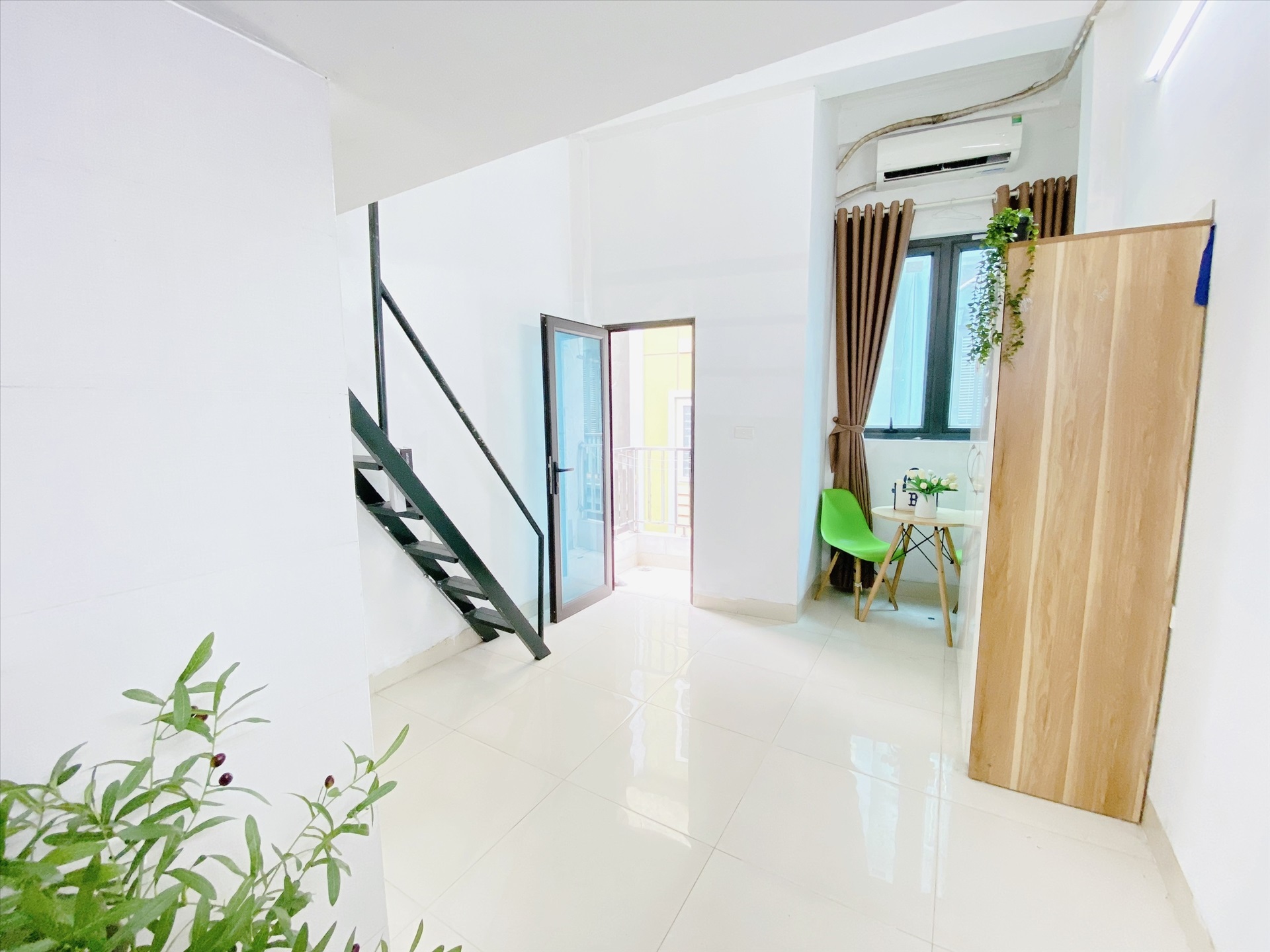Phòng trọ Duplex 25m2 tại Suha Home Trần Thái Tông - Cầu Giấy - Phòng khách
