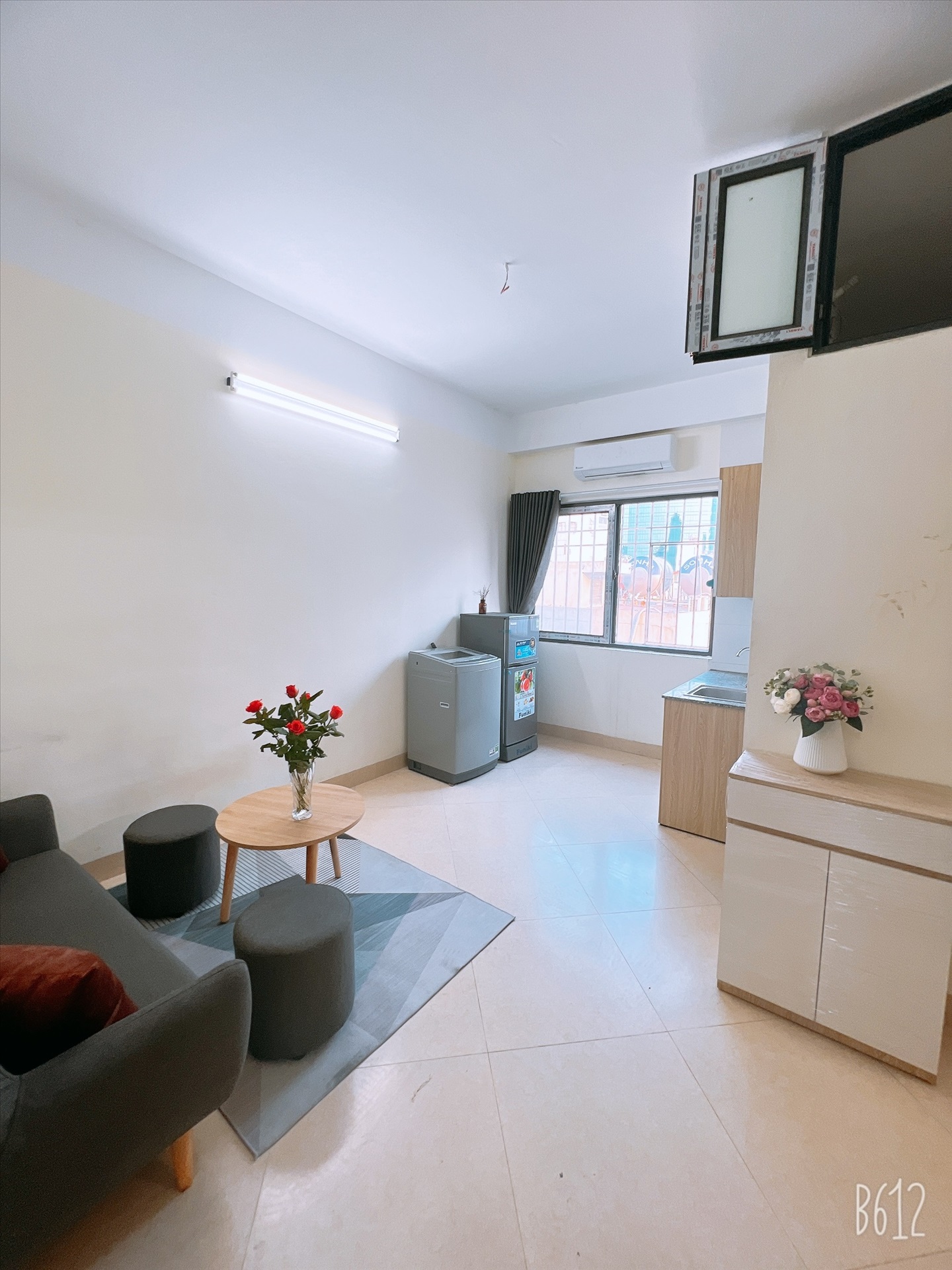Phòng trọ 1 Phòng ngủ 35m2 tại QHOME Trần Duy Hưng - Cầu Giấy - Phòng khách