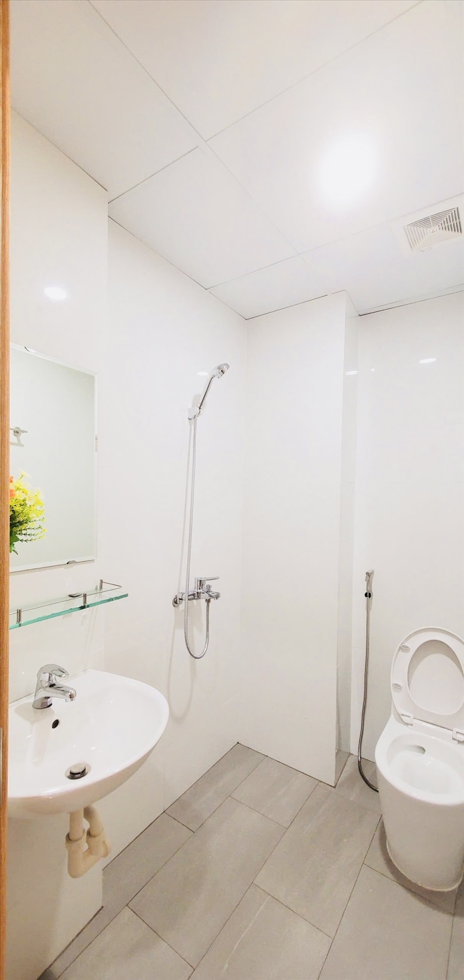 Phòng trọ Studio 25m2 tại Friends Team Tô Vĩnh Diện - Thanh Xuân - Phòng tắm