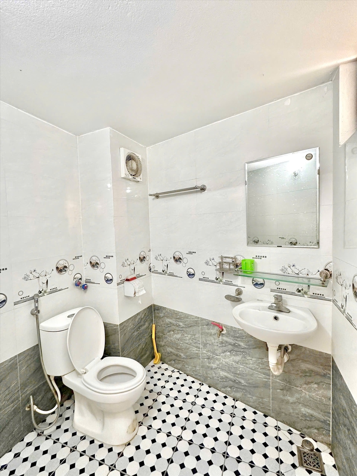 Phòng trọ Studio 30m2 tại Time House 1 Phú Diễn - Bắc Từ Liêm - Phòng tắm