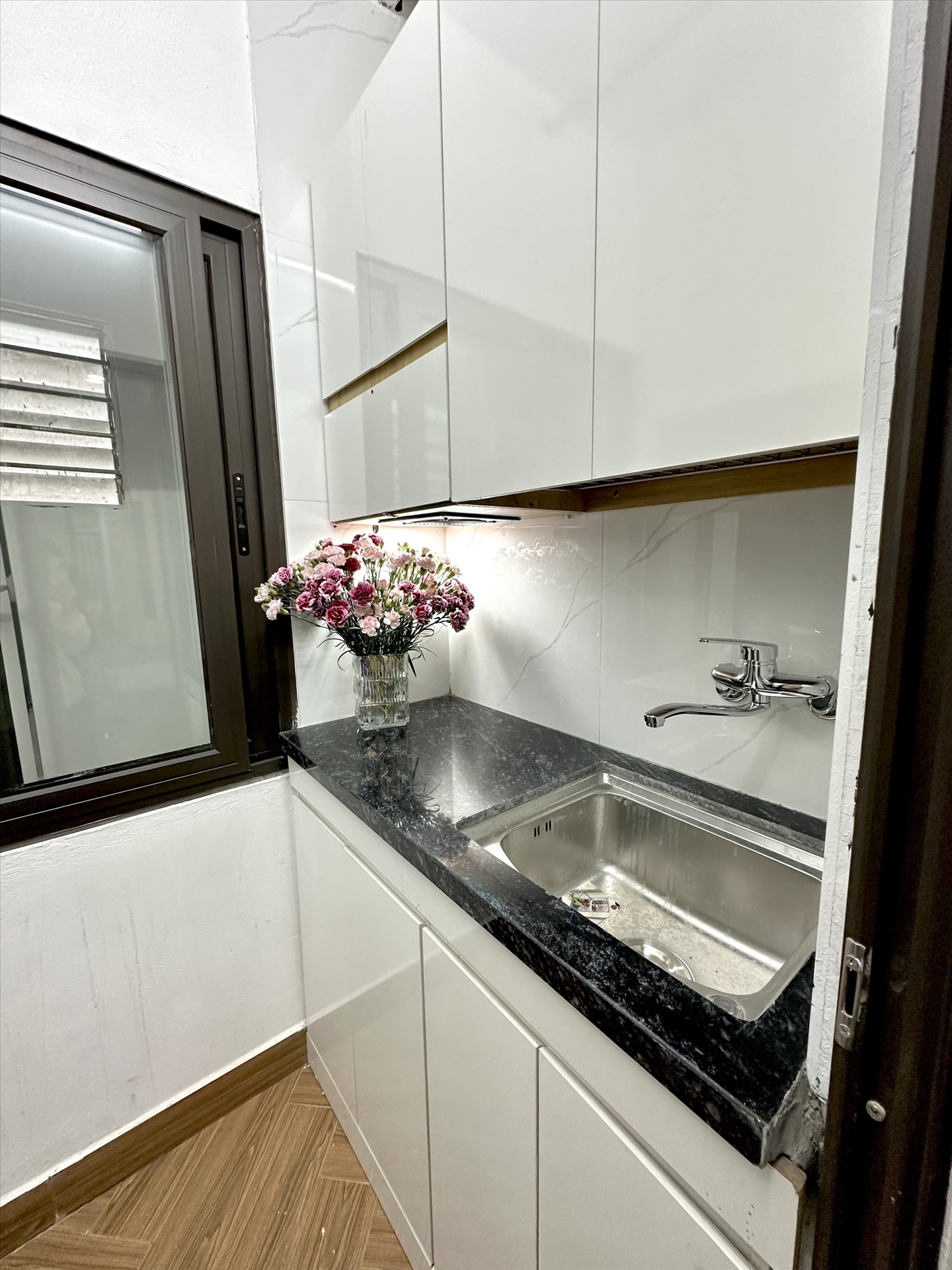 Phòng trọ Studio 30m2 tại TT House Xuân Thủy - Cầu Giấy - Phòng bếp