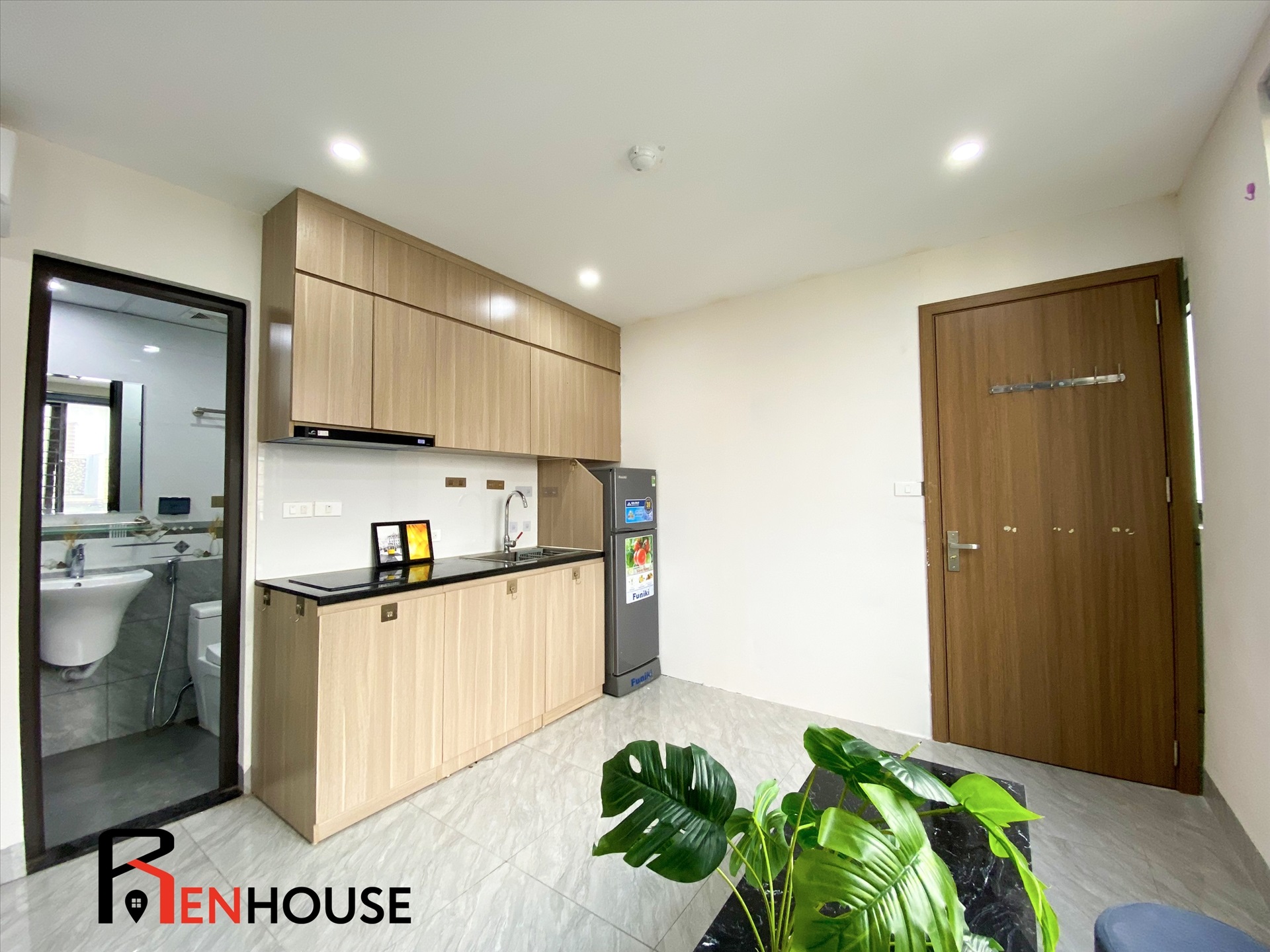 Phòng trọ Studio 30m2 tại RenHouse Mễ Trì Thượng - Nam Từ Liêm - Phòng bếp