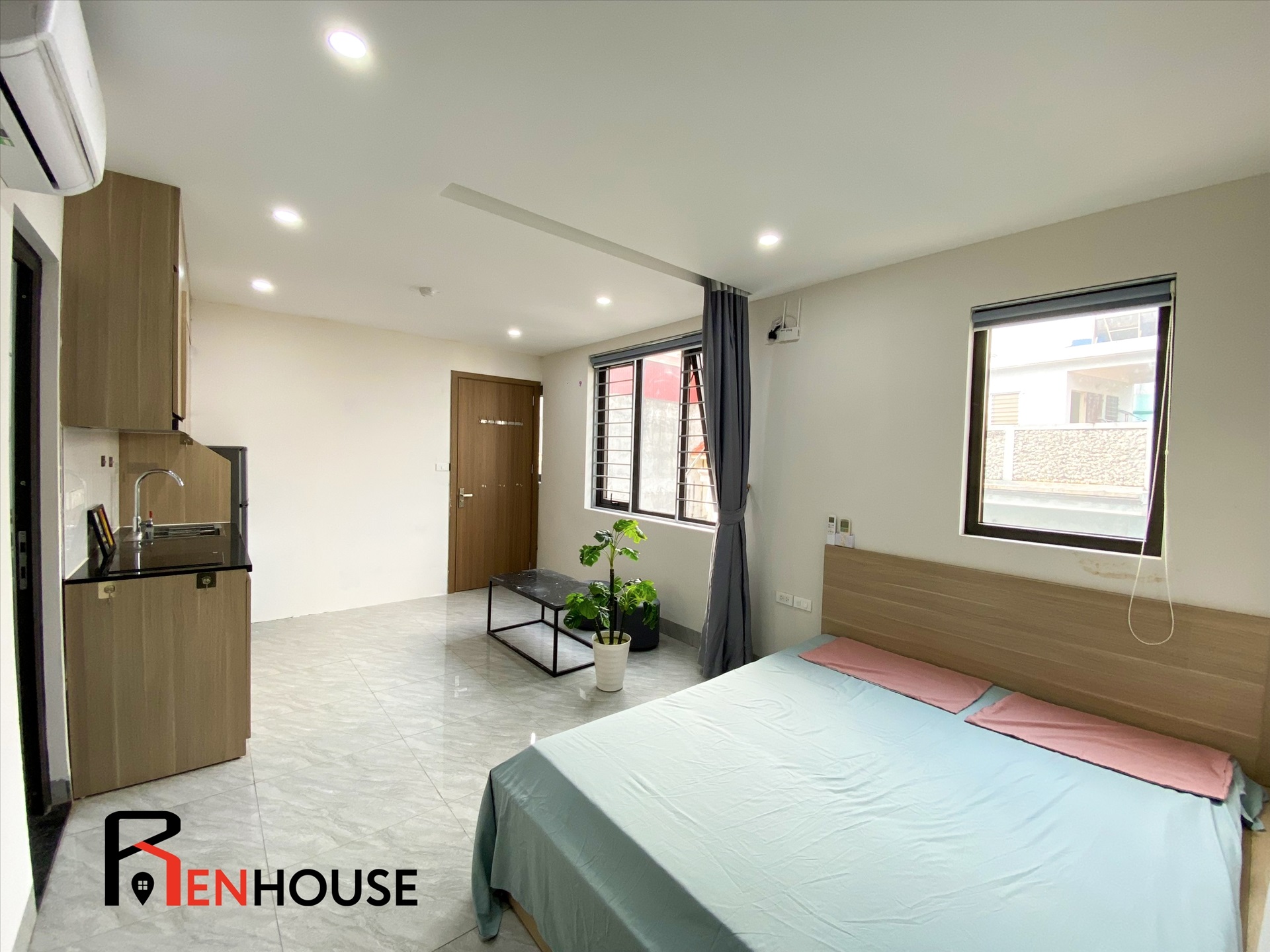 Phòng trọ Studio 30m2 tại RenHouse Mễ Trì Thượng - Nam Từ Liêm - Phòng ngủ