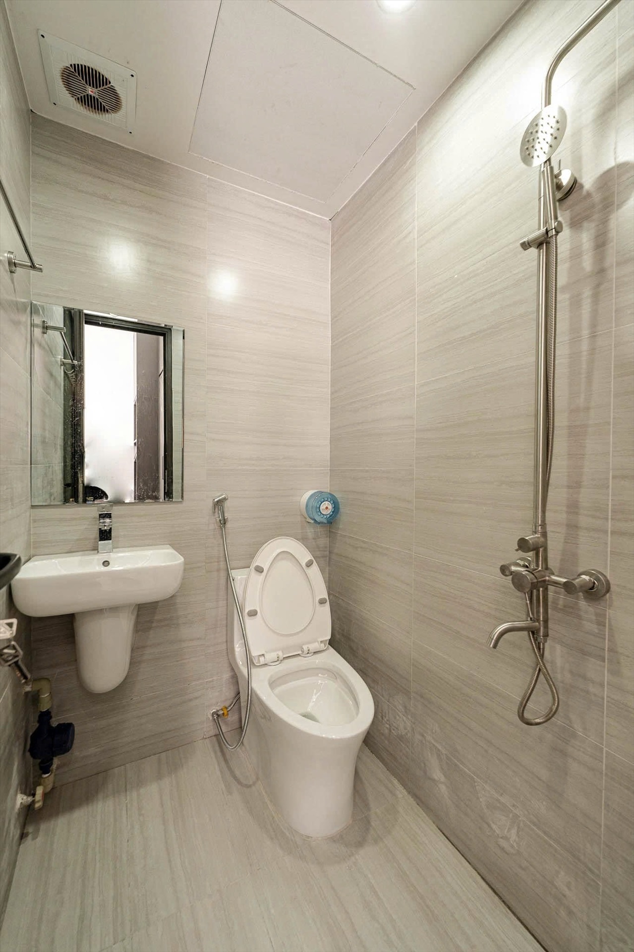 Phòng trọ Studio 20m2 tại Airstay Lê Quý Đôn - Hai Bà Trưng - Phòng tắm