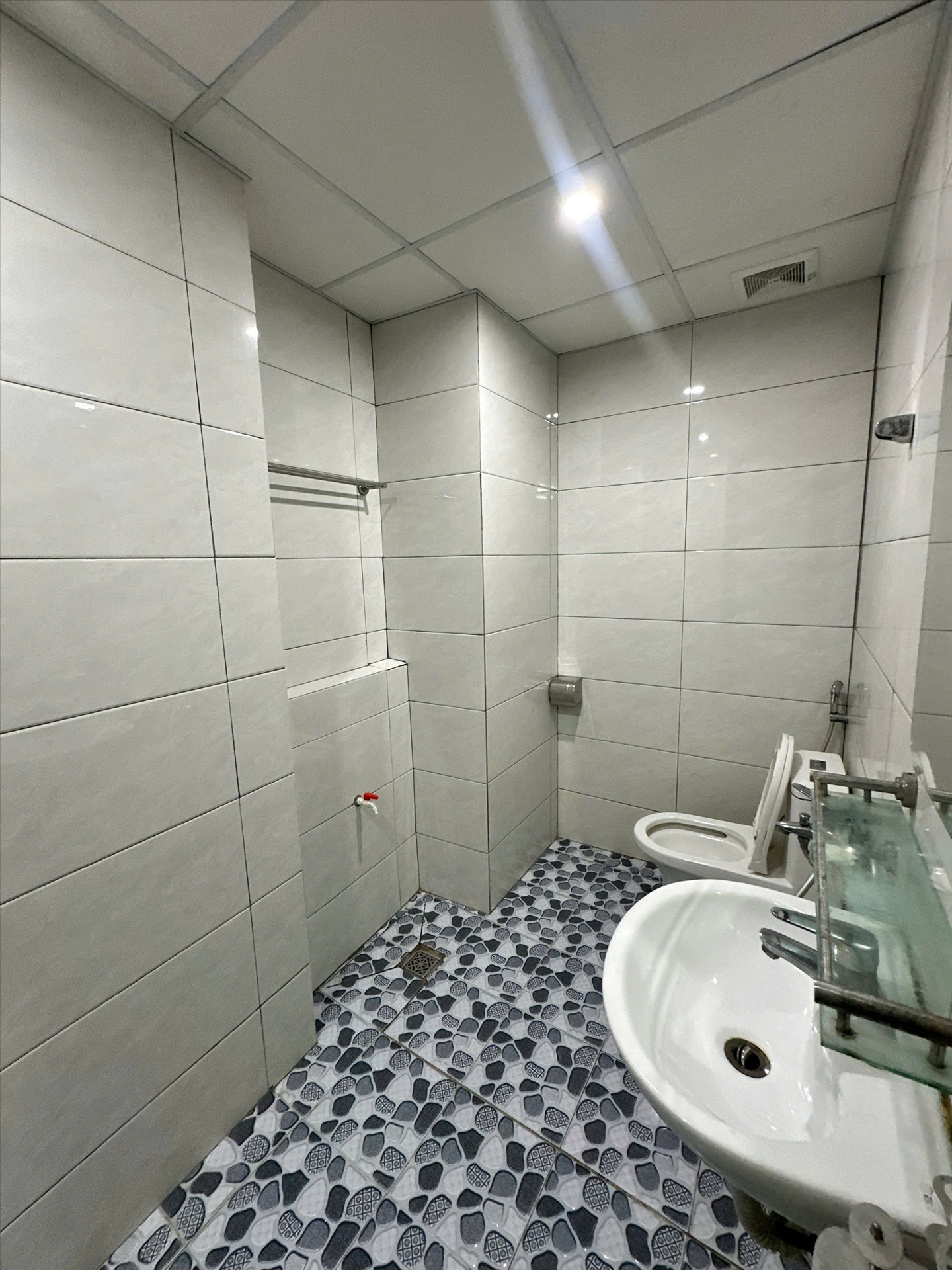 Phòng trọ Studio 40m2 tại VNFI House 2 Mỹ Đình - Nam Từ Liêm - Phòng tắm