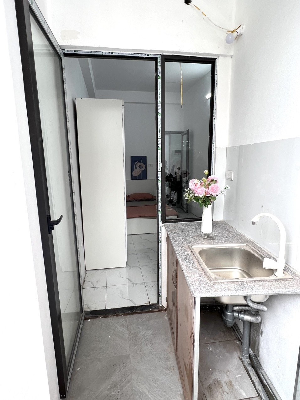 Phòng trọ Studio 25m2 tại HappyHomes Hồ Tùng Mậu - Bắc Từ Liêm - Phòng bếp