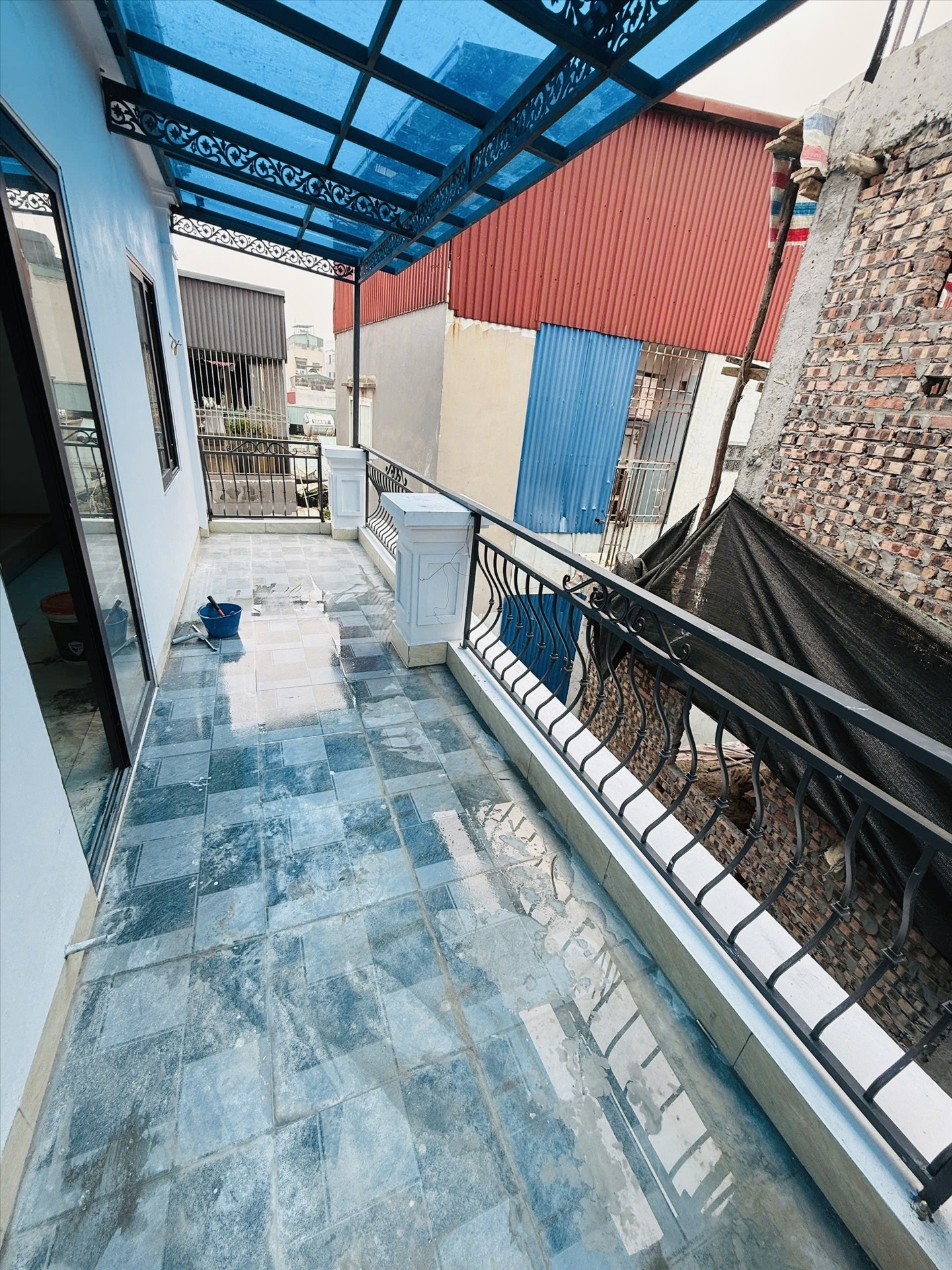 Phòng trọ Studio 35m2 tại Friends Team Đào Tấn - Ba Đình - Ban công