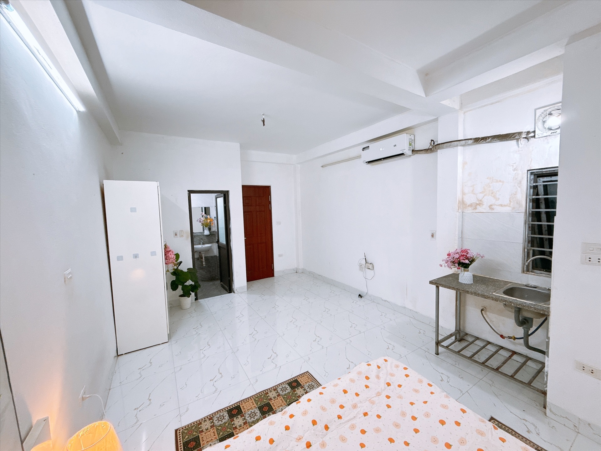 Phòng trọ Studio 25m2 tại Happy Homes 1 Trần Bình - Cầu Giấy - Phòng khách