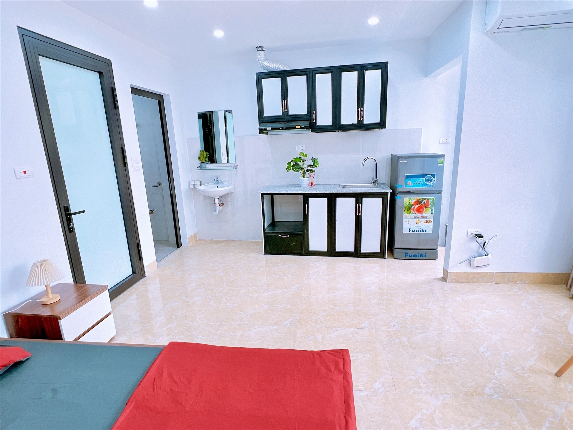 Phòng trọ Studio 25m2 tại Happyhomes 1 Lạc Long Quân - Tây Hồ - Phòng bếp