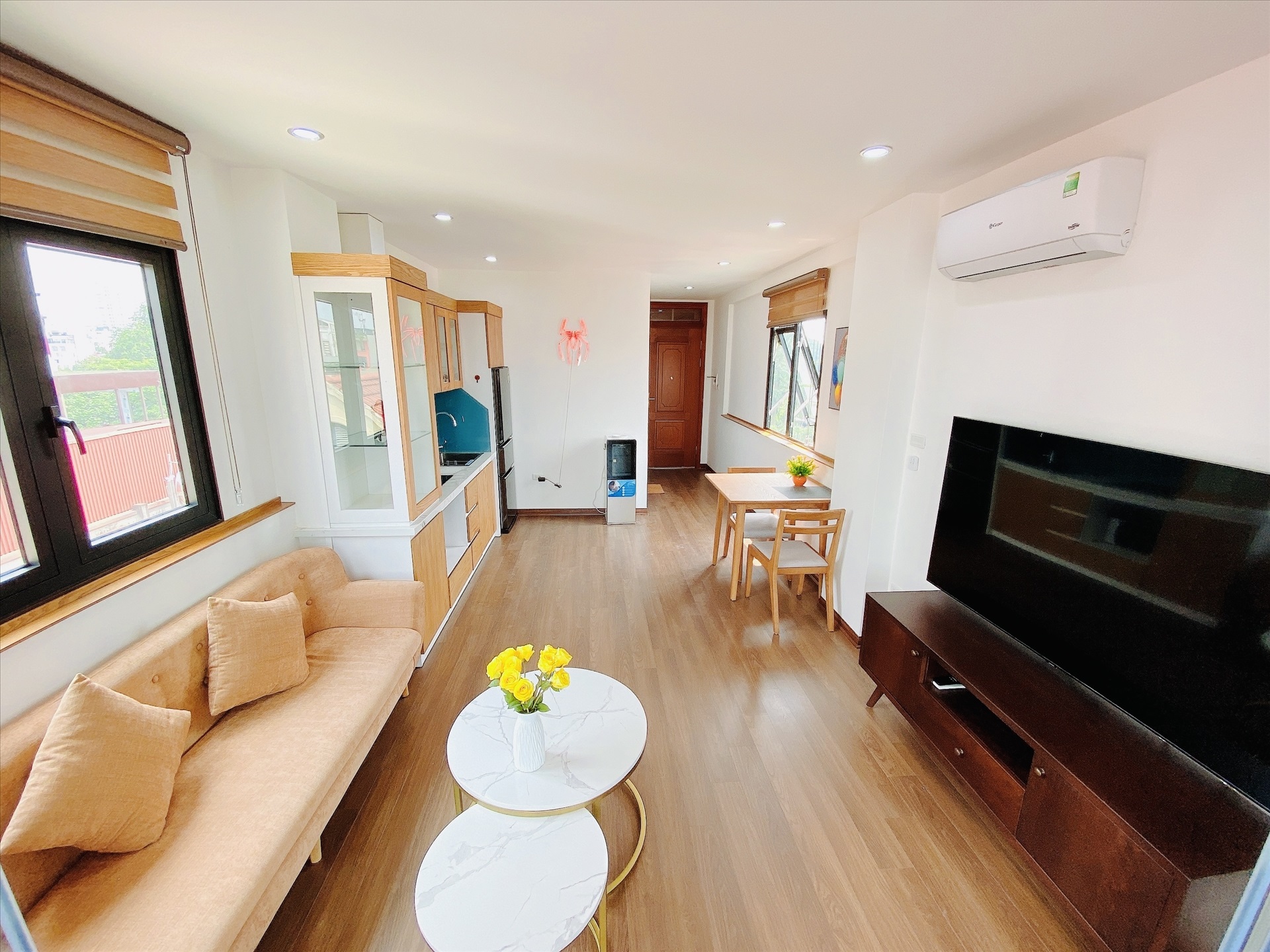 Phòng trọ Studio 50m2 tại Blue Homes 1 Đào Tấn - Ba Đình - Phòng khách