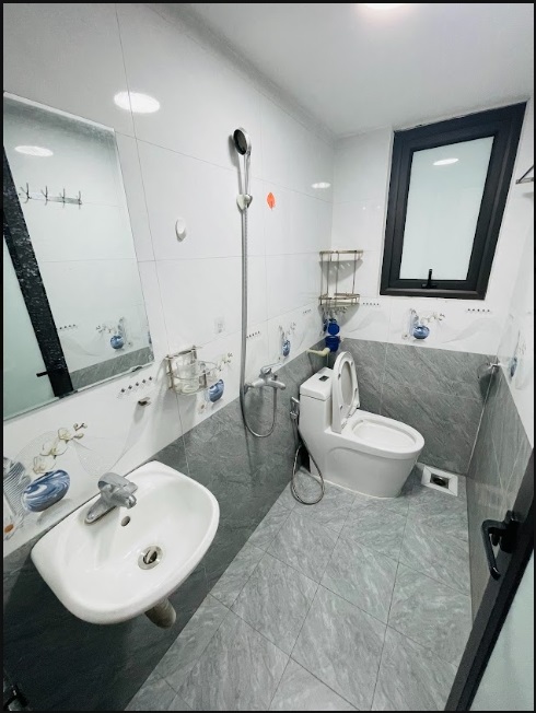 Phòng trọ Studio 25m2 tại BP Home Mỹ Đình - Nam Từ Liêm - Phòng tắm