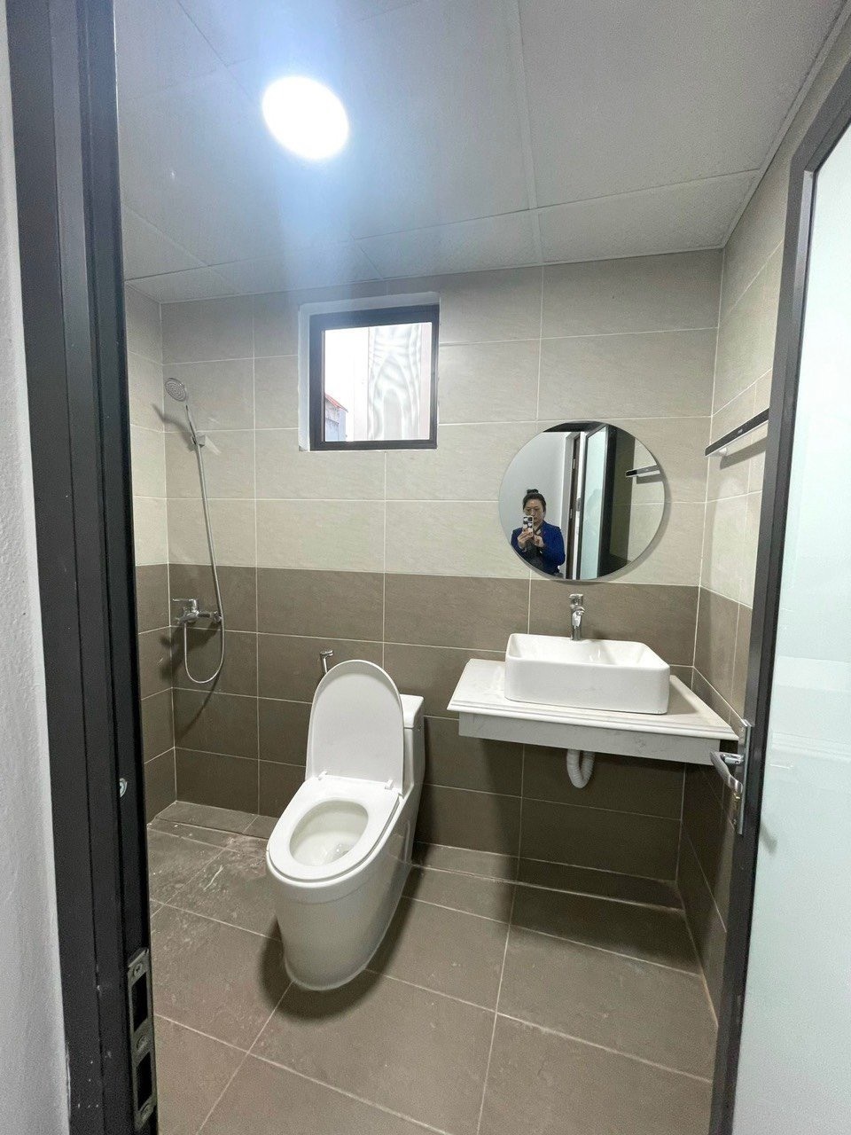 Phòng trọ Studio 23m2 tại Happyhomes 1 Trần Cung - Bắc Từ Liêm - Phòng tắm