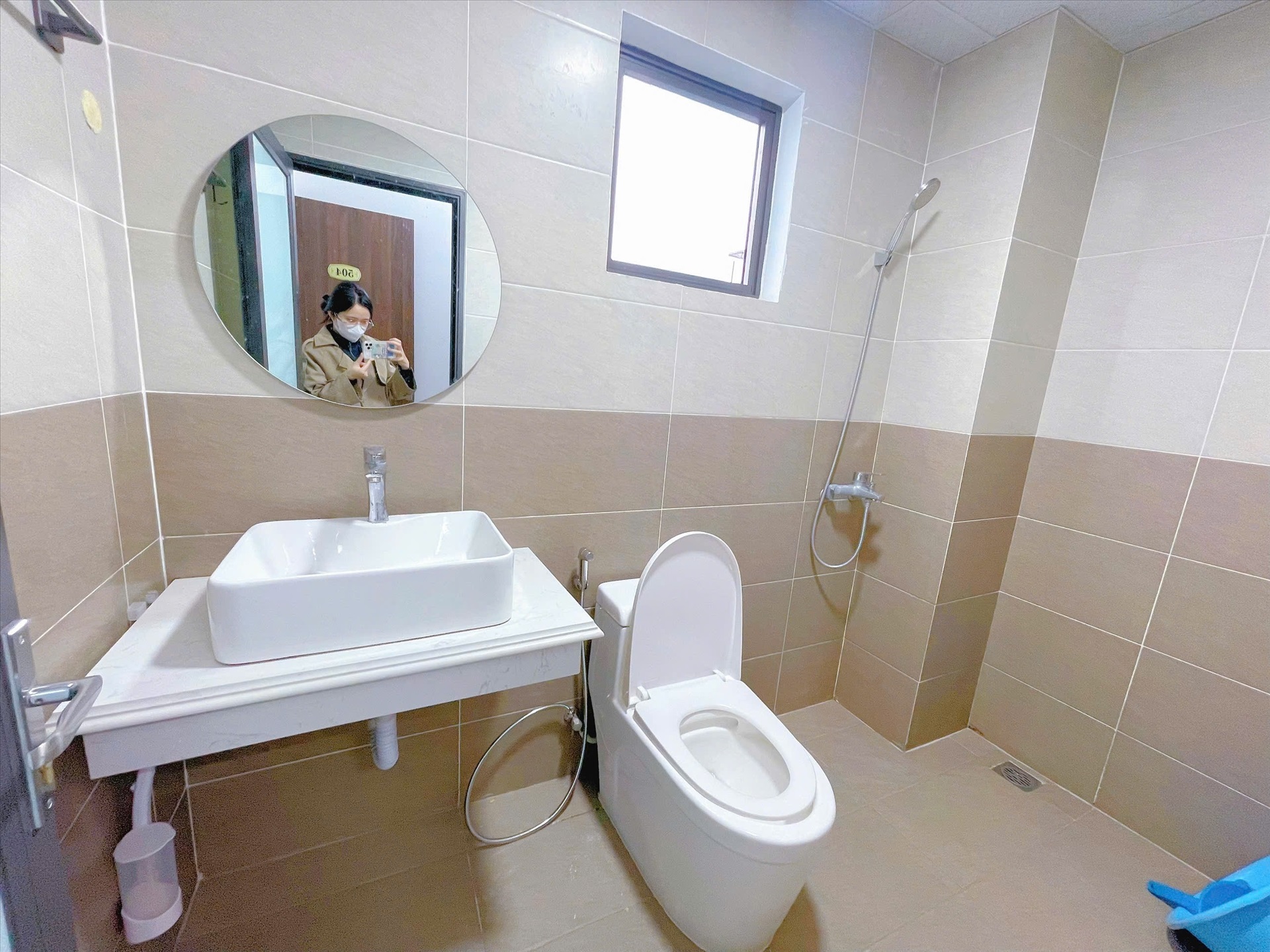 Phòng trọ Studio 22m2 tại Happyhomes 1 Trần Cung - Bắc Từ Liêm - Phòng tắm
