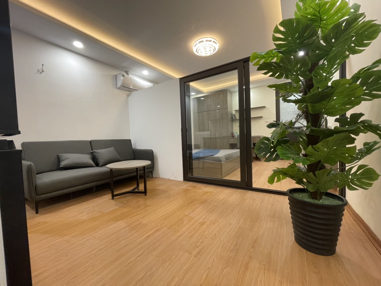 Phòng trọ 1 Phòng ngủ 38m2 tại Sunny Apartment Nguyễn Khang - Cầu Giấy - Phòng khách