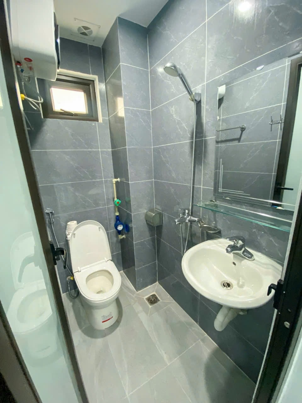 Phòng trọ Studio 18m2 tại Shome Trần Cung - Cầu Giấy - Phòng tắm