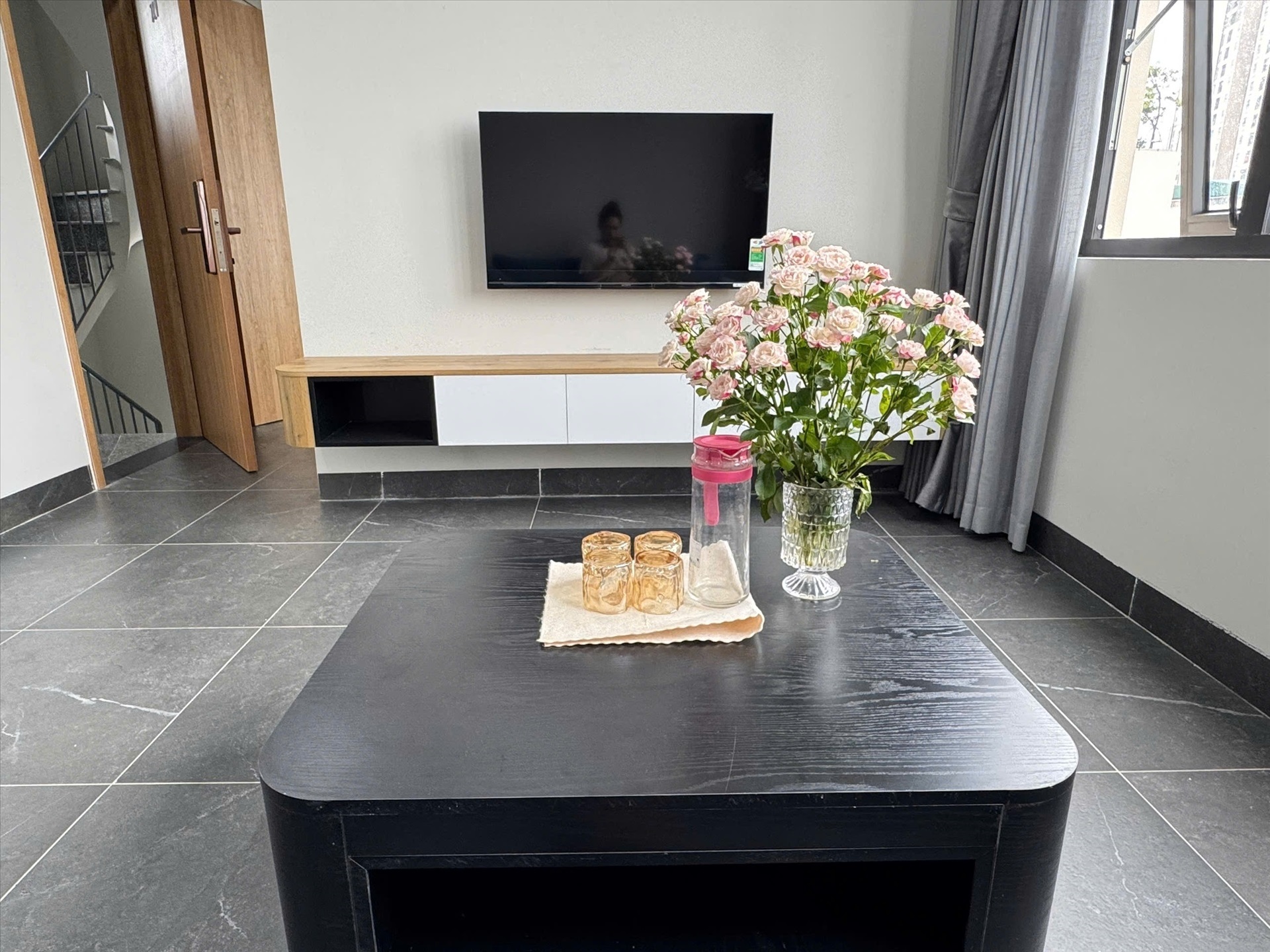 Phòng trọ 2 Phòng ngủ 40m2 tại HY Home An Dương Vương - Tây Hồ - Phòng khách
