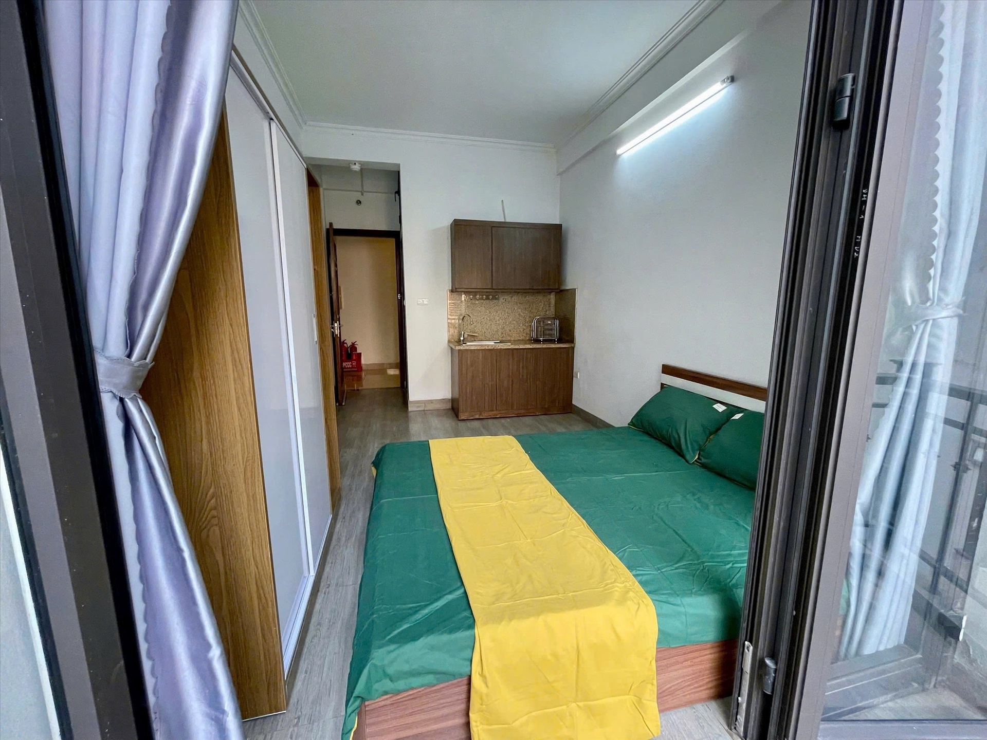 Phòng trọ Studio 25m2 tại Shome Pháo Đài Láng - Đống Đa - Phòng ngủ