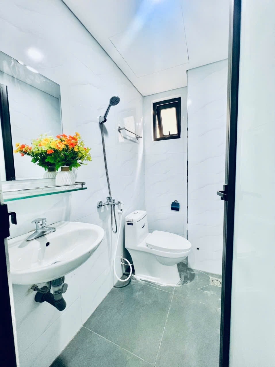 Phòng trọ Studio 25m2 tại Friends Team Kim Giang - Hoàng Mai - Phòng tắm