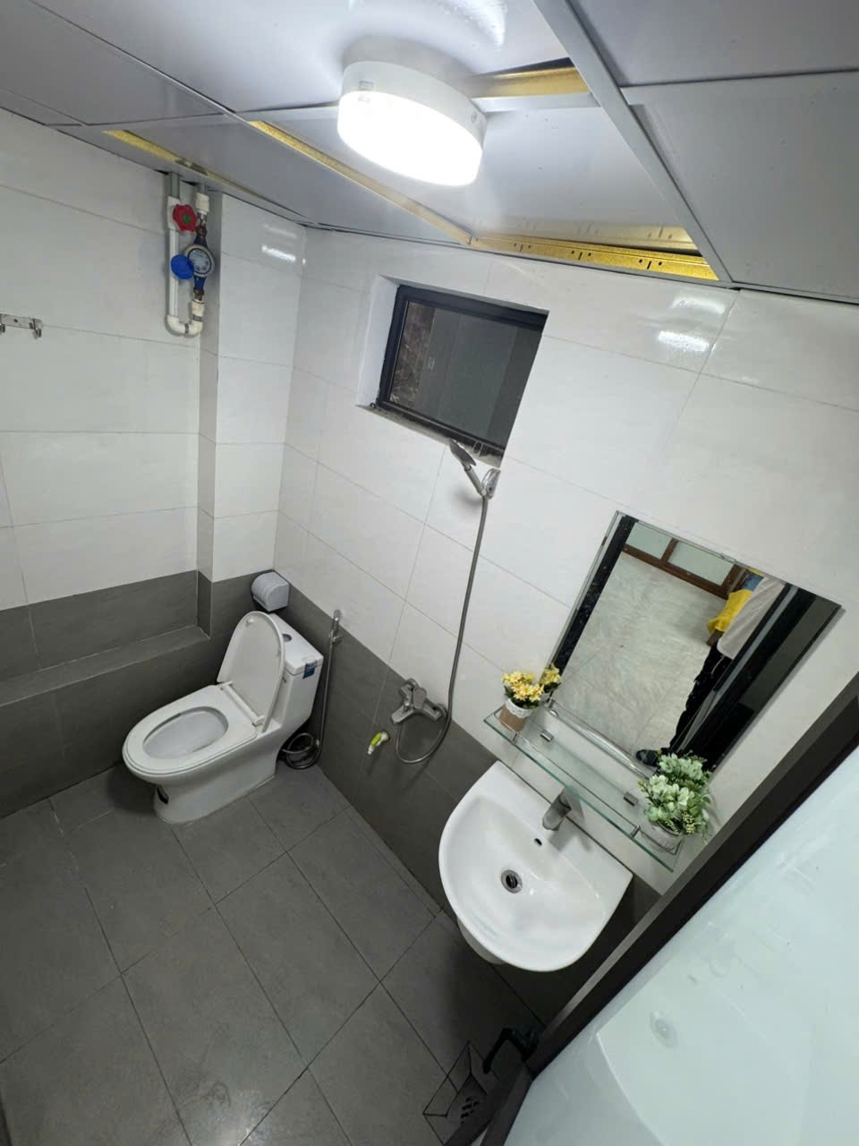 Phòng trọ 1 Phòng ngủ 28m2 tại Shome Phú Mỹ - Nam Từ Liêm - Phòng tắm
