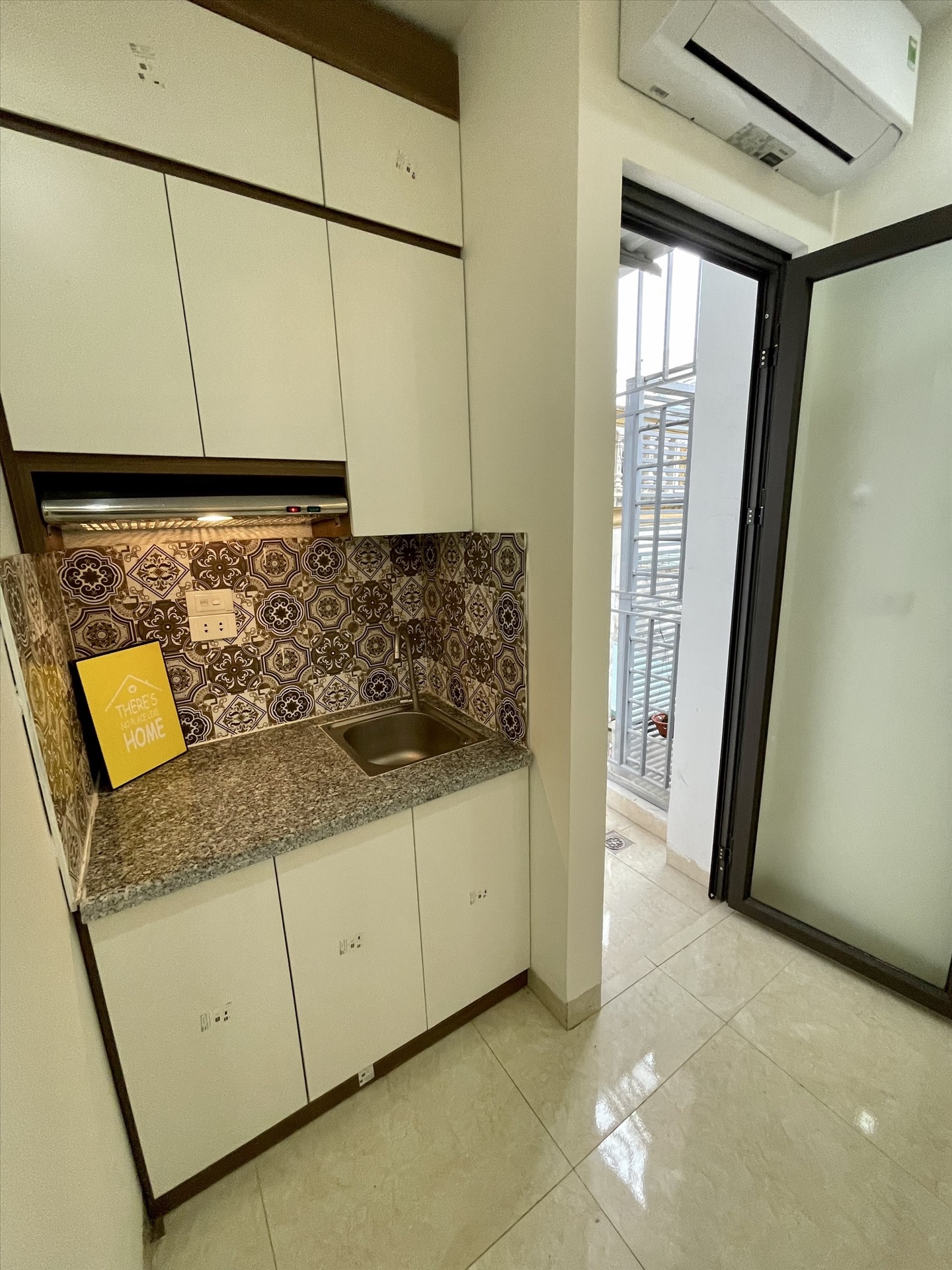 Phòng trọ Studio 25m2 tại Airstay Lê Duẩn - Đống Đa - Phòng bếp