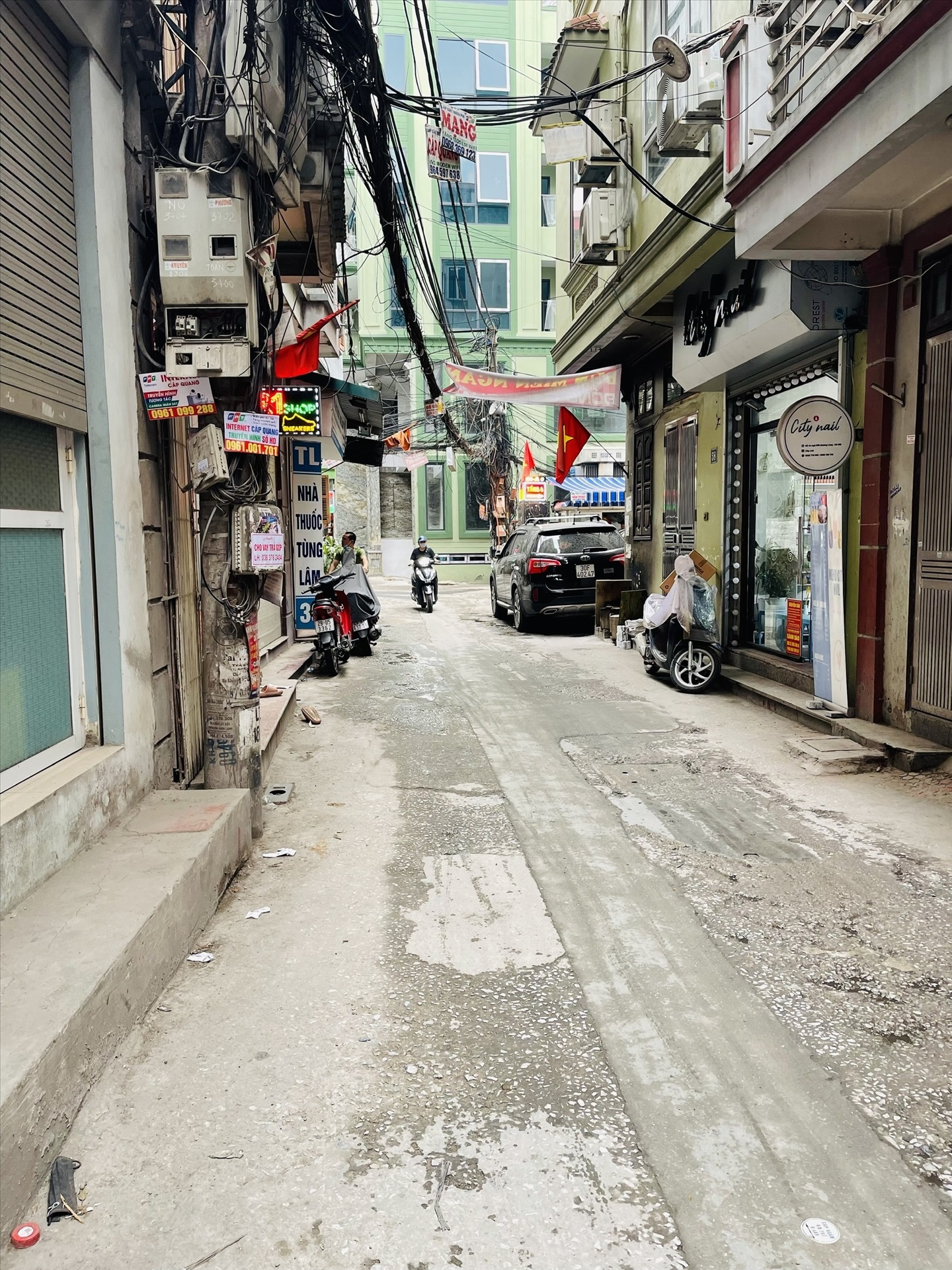 Phòng trọ TT House 4 Đường Láng - Đống Đa - Đường vào tòa nhà