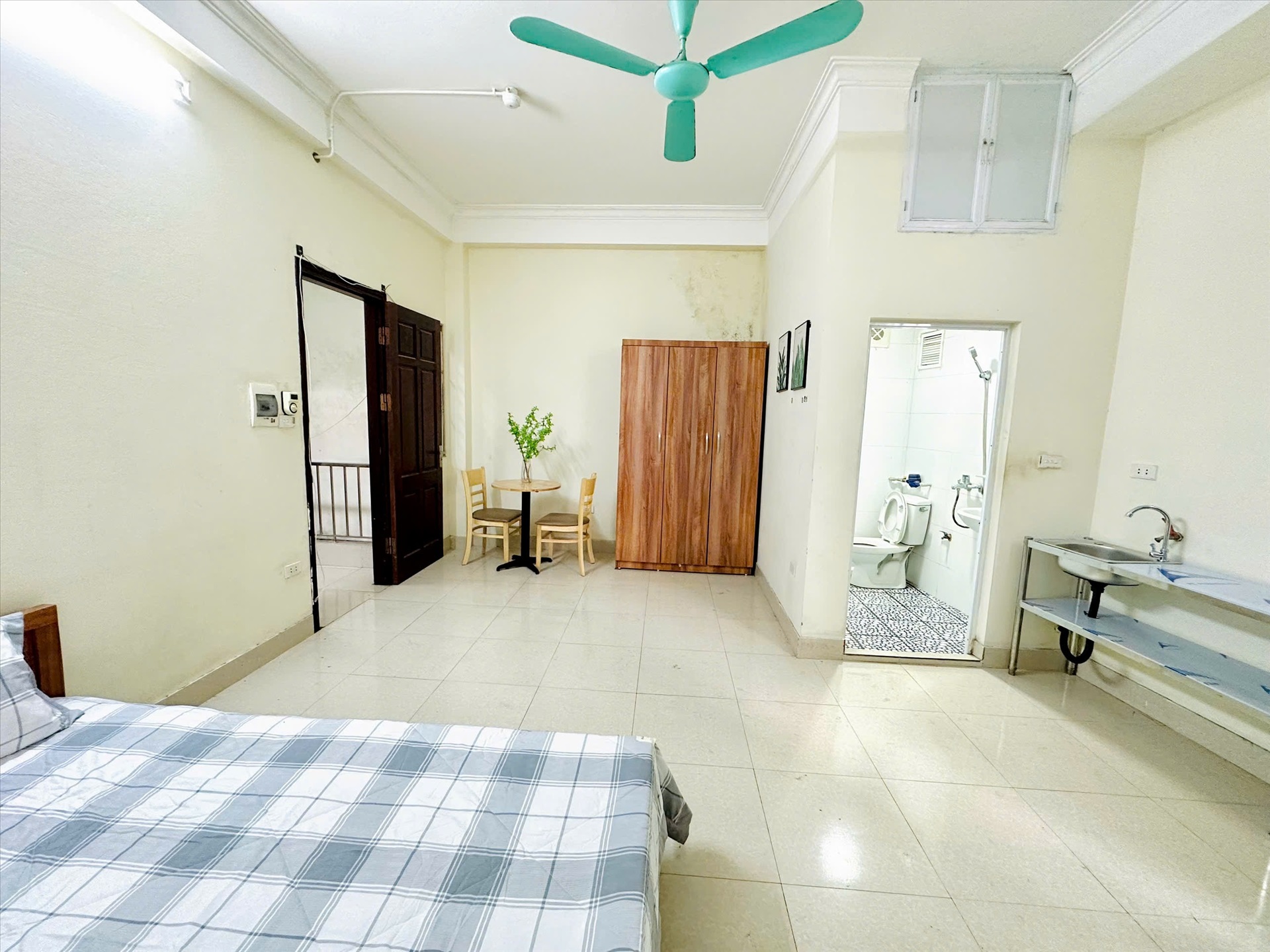 Phòng trọ Studio 25m2 tại TT House 2 Trung Kính - Cầu Giấy - Phòng ngủ