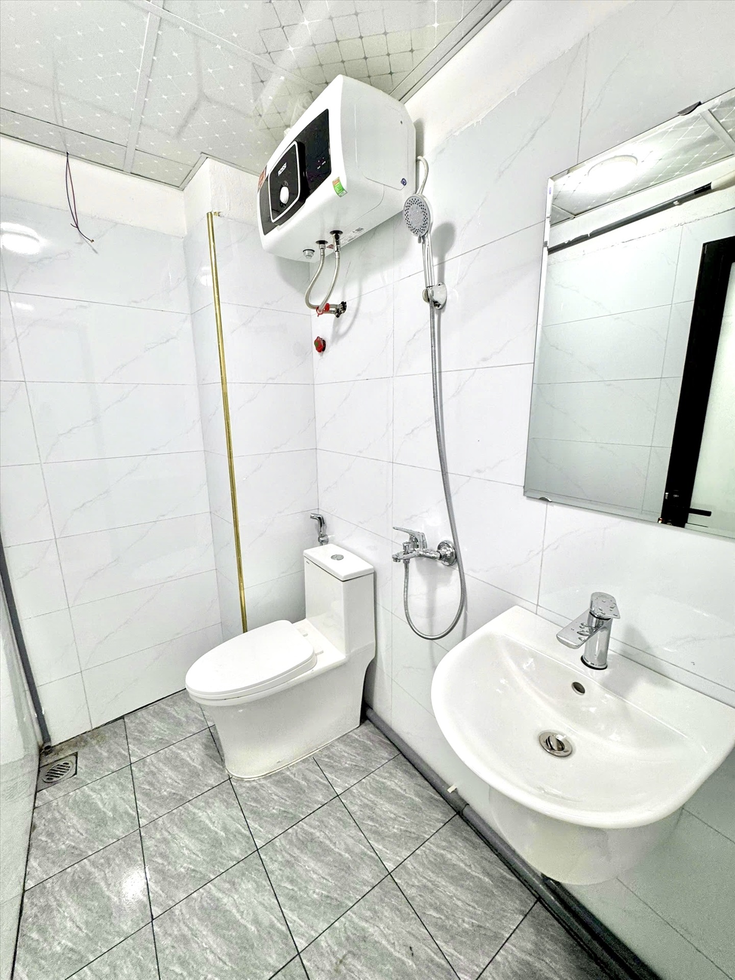 Phòng trọ Studio 25m2 tại Time House 6 Trần Cung - Bắc Từ Liêm - Phòng tắm