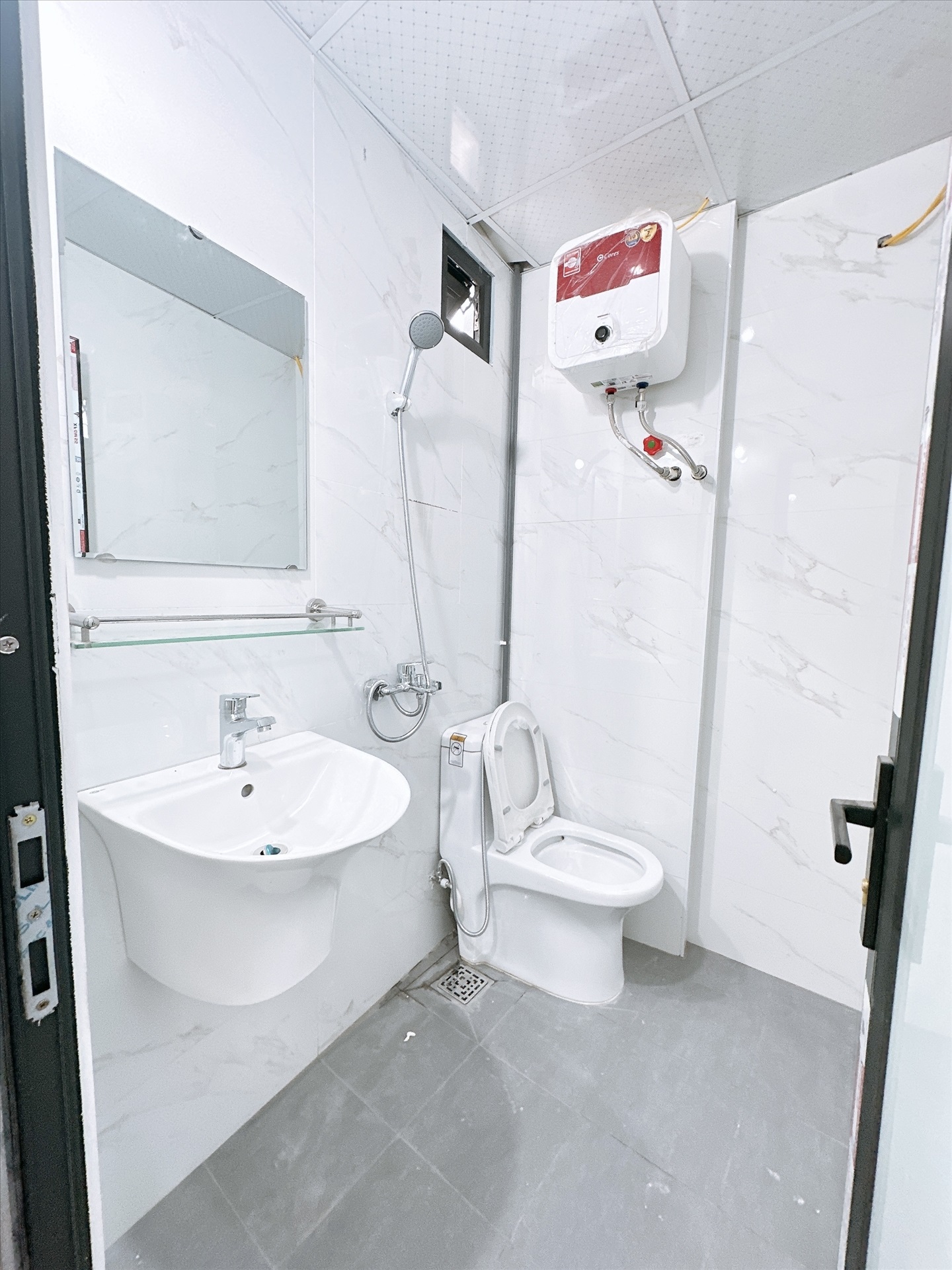 Phòng trọ Studio 22m2 tại Happyhomes 4 Cổ Nhuế - Bắc Từ Liêm - Phòng tắm